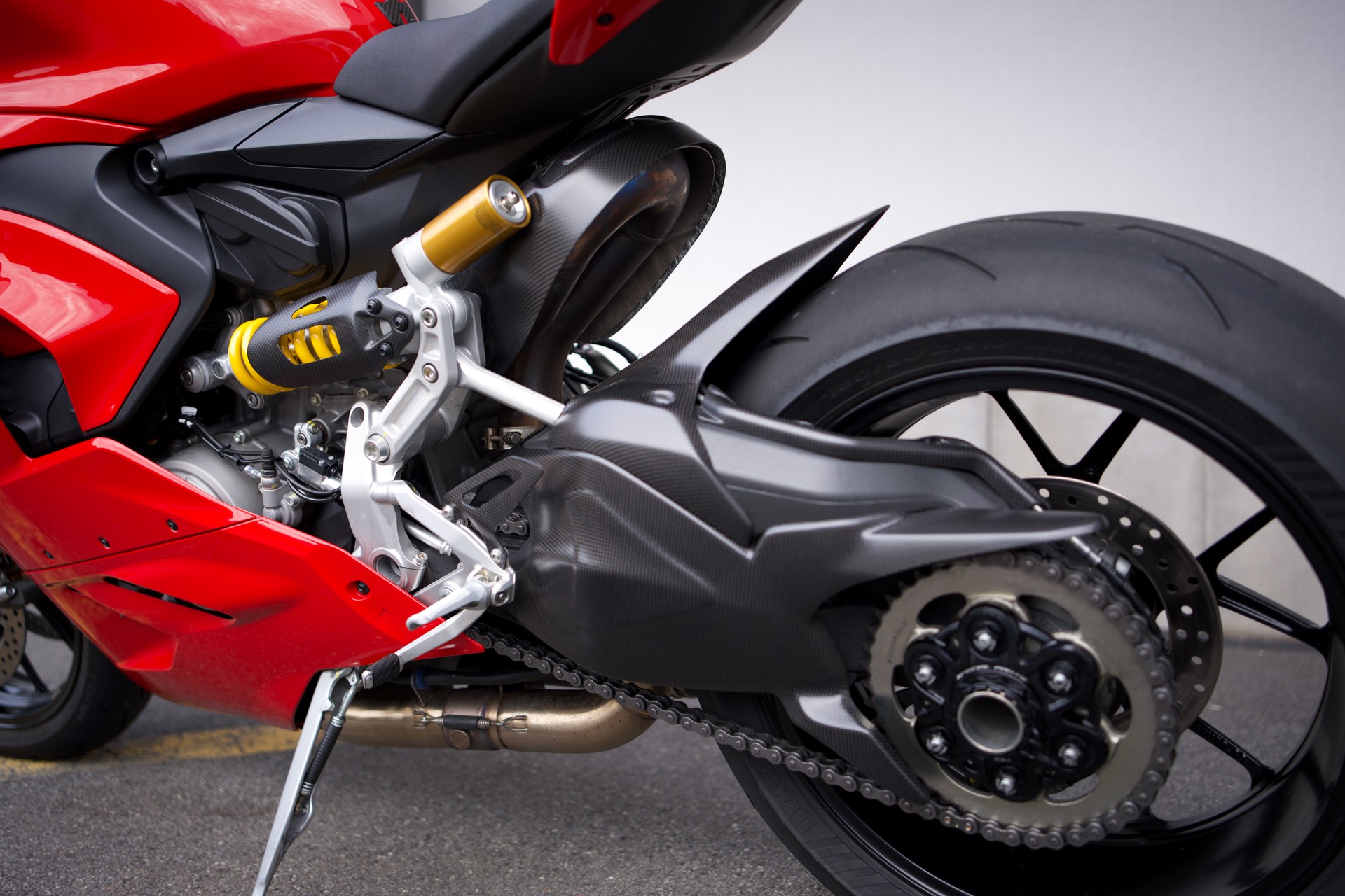 DUCATI Panigale V2-image-6