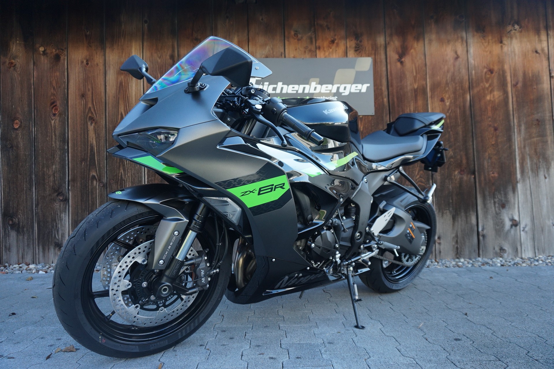 KAWASAKI ZX-6R ABS mit Leovinci LV ONE EVO Karbon Auspuff-image-6