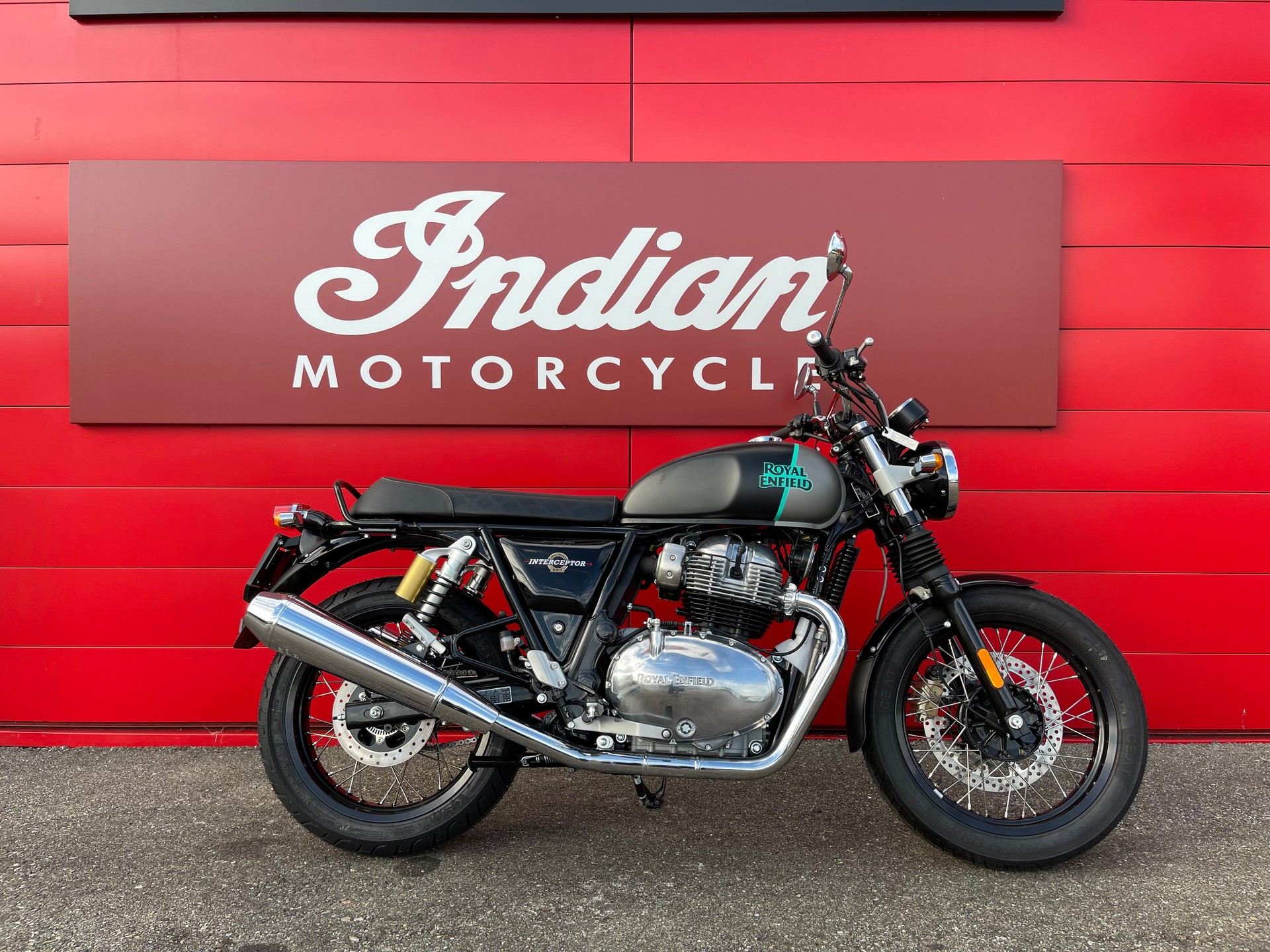 ROYAL ENFIELD Interceptor 650 Standard-image-0