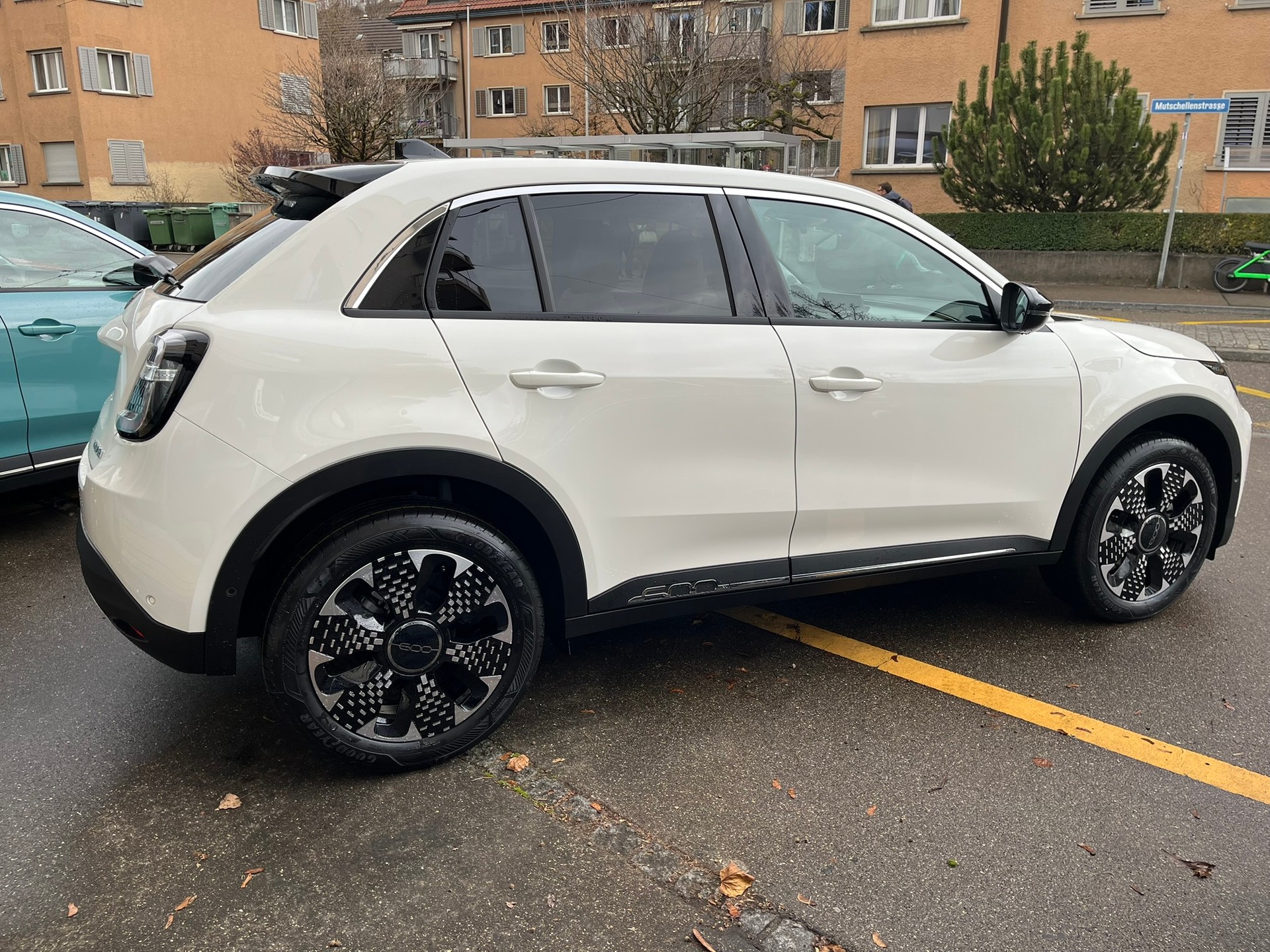 FIAT 600h MildHybrid La Prima-showroom-element-2