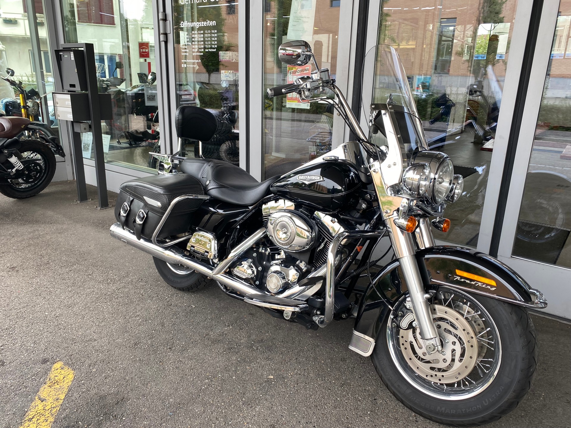 HARLEY-DAVIDSON FLHRI Road King-image-2
