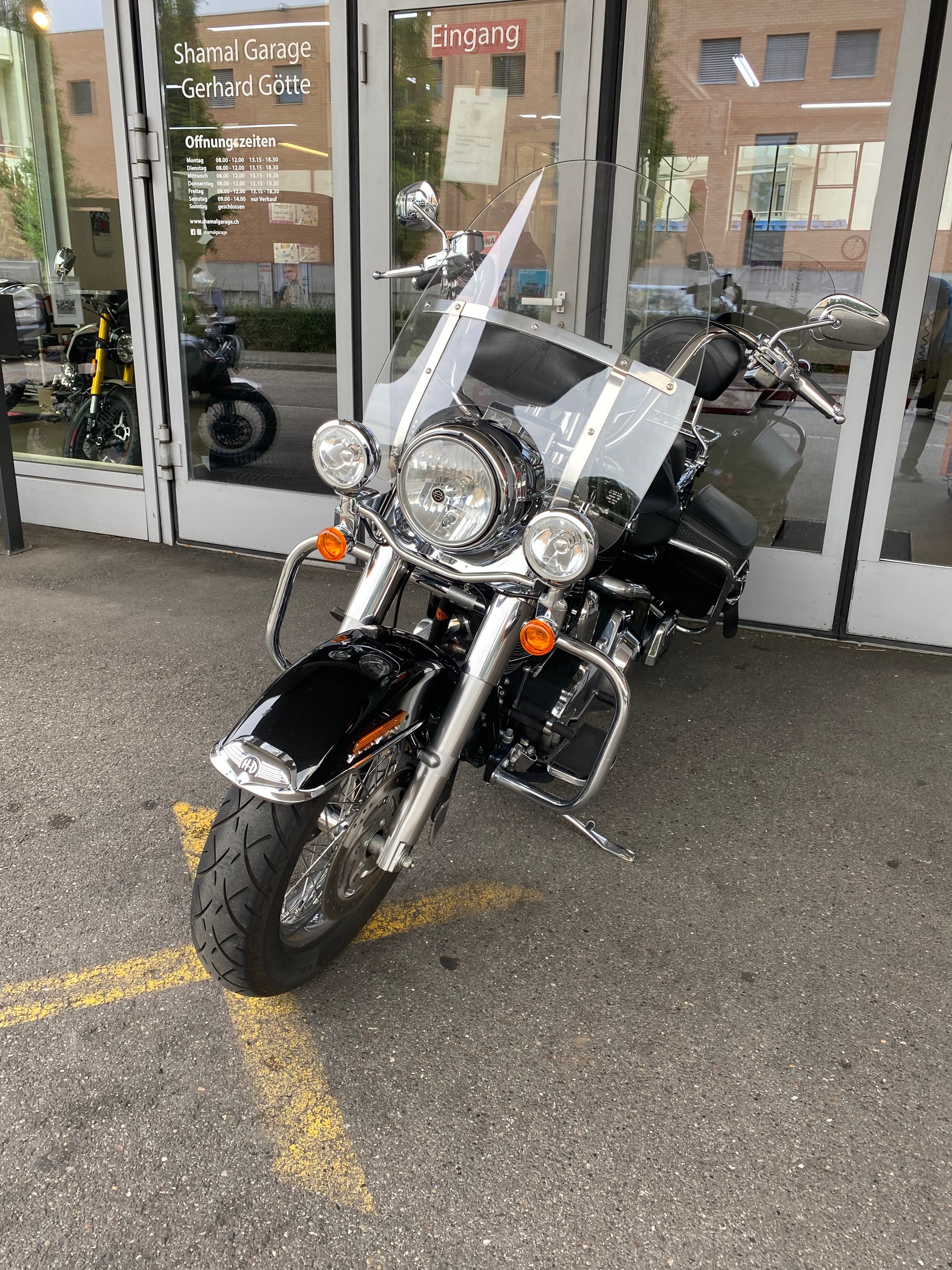 HARLEY-DAVIDSON FLHRI Road King-image-5