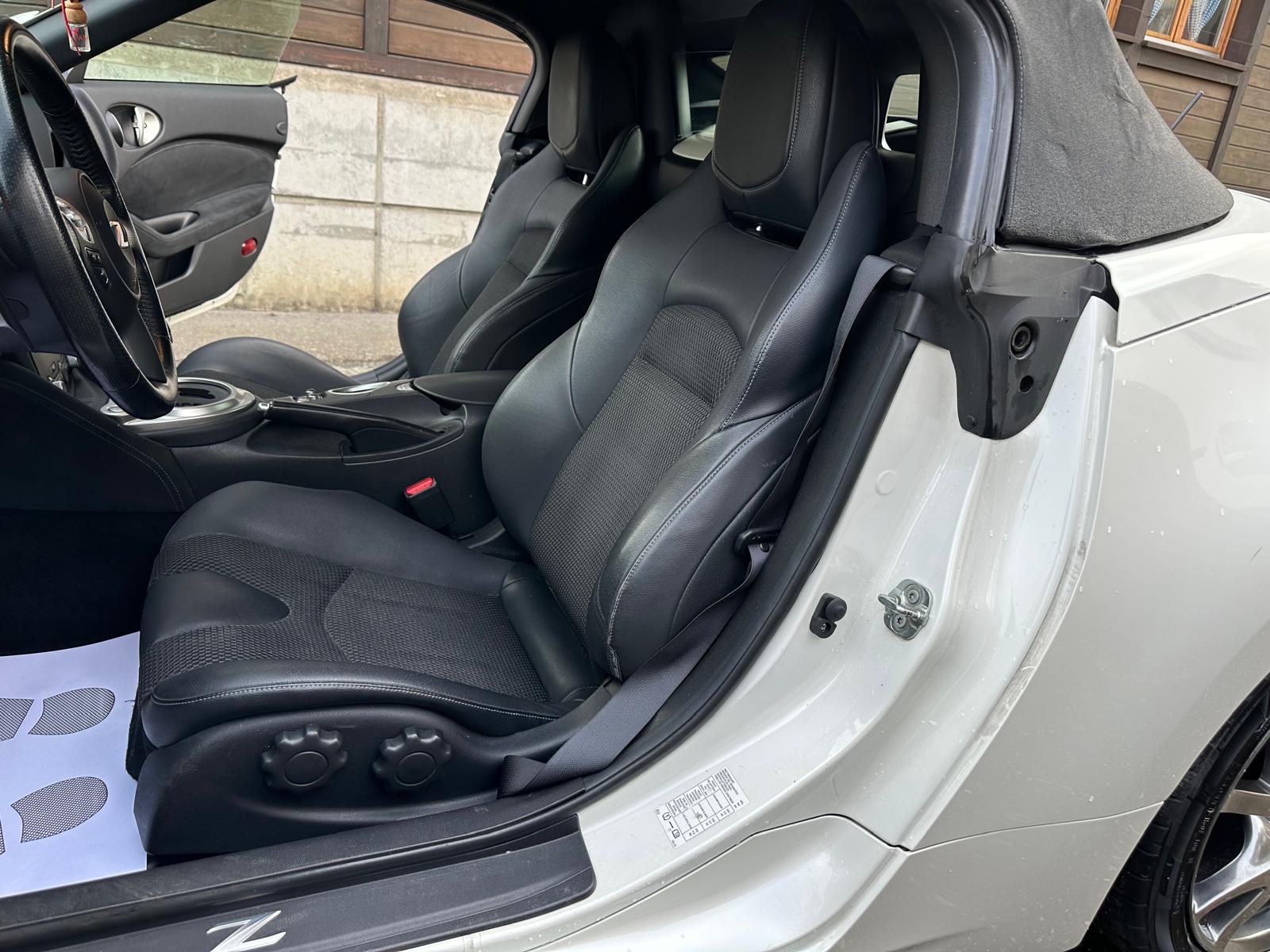 NISSAN 370 Z Roadster Pack Automatic-image-8