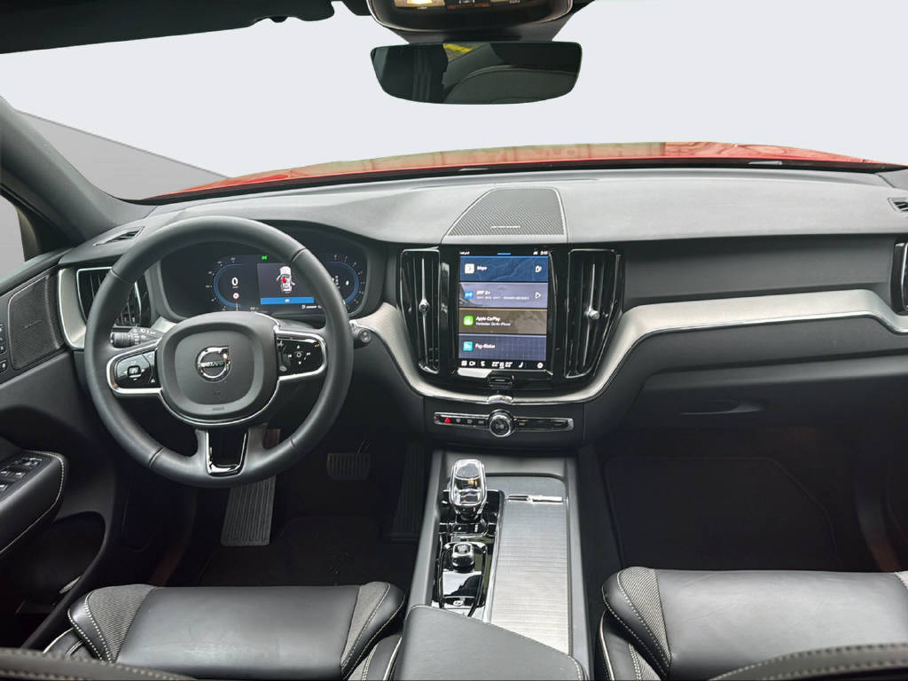 VOLVO XC60 2.0 B5 MH Plus Dark AWD-image-13