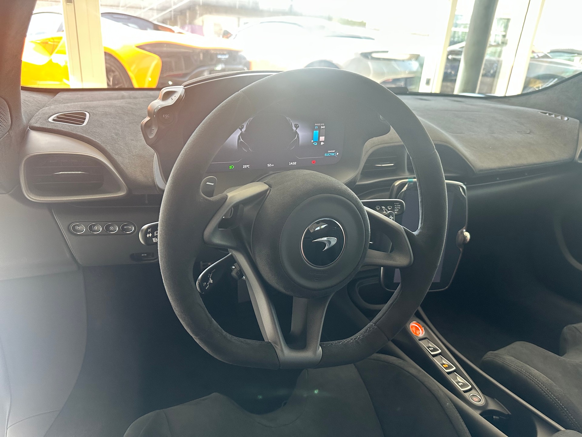 McLAREN ARTURA 3.0 V6 700cv-image-6