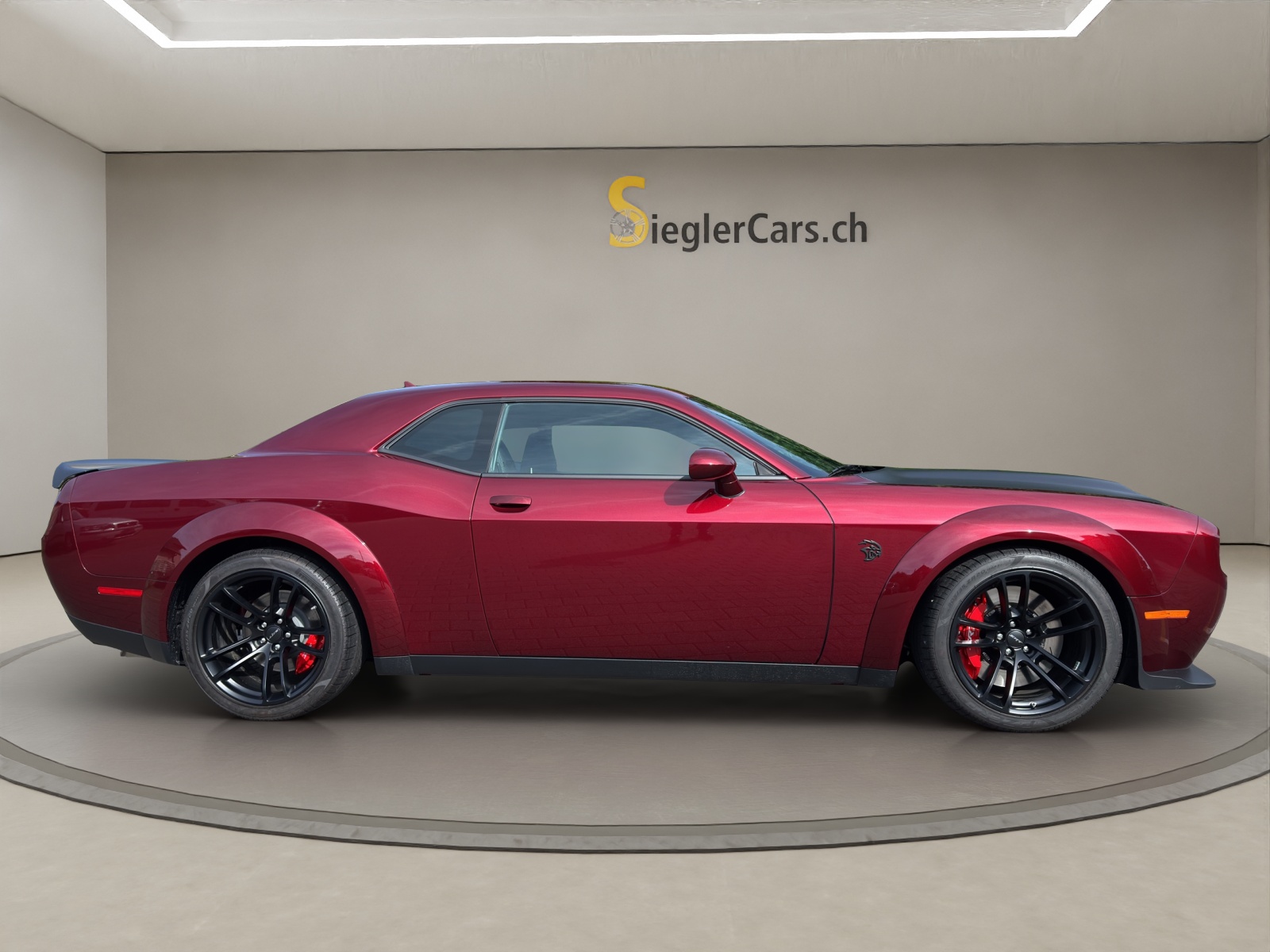 DODGE SRT Hellcat Widebody-image-2