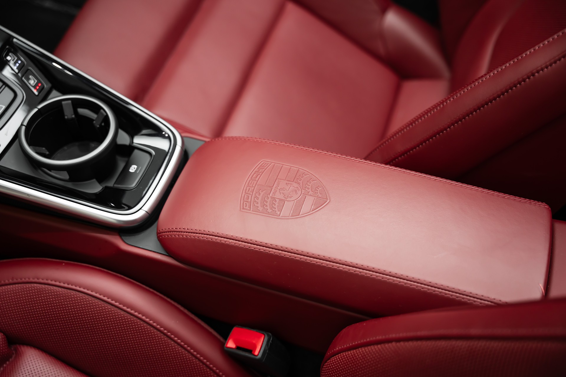 PORSCHE 911 Turbo S Cabriolet PDK-image-16