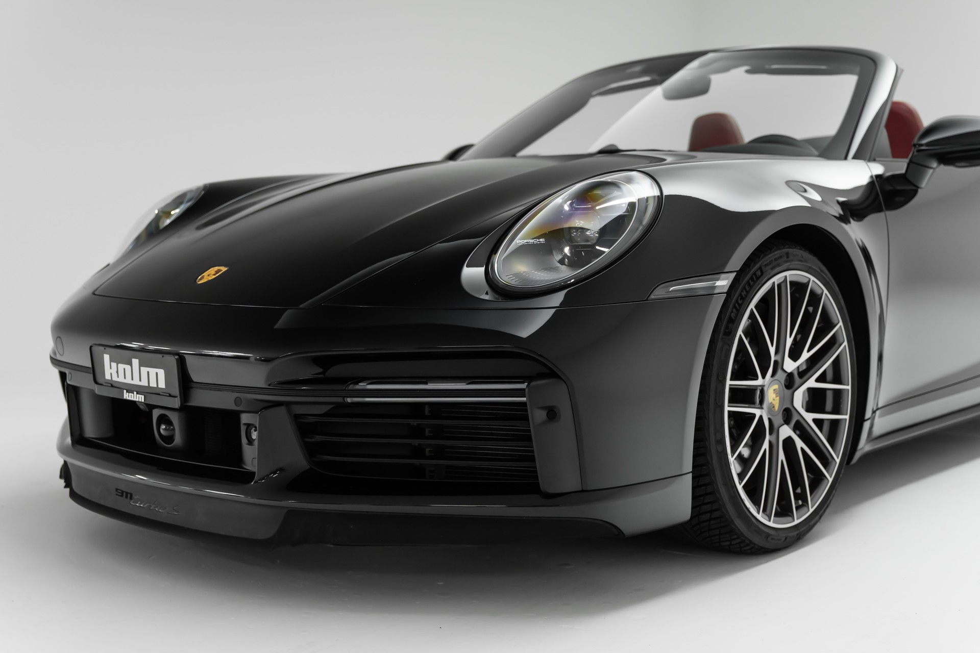 PORSCHE 911 Turbo S Cabriolet PDK-image-29