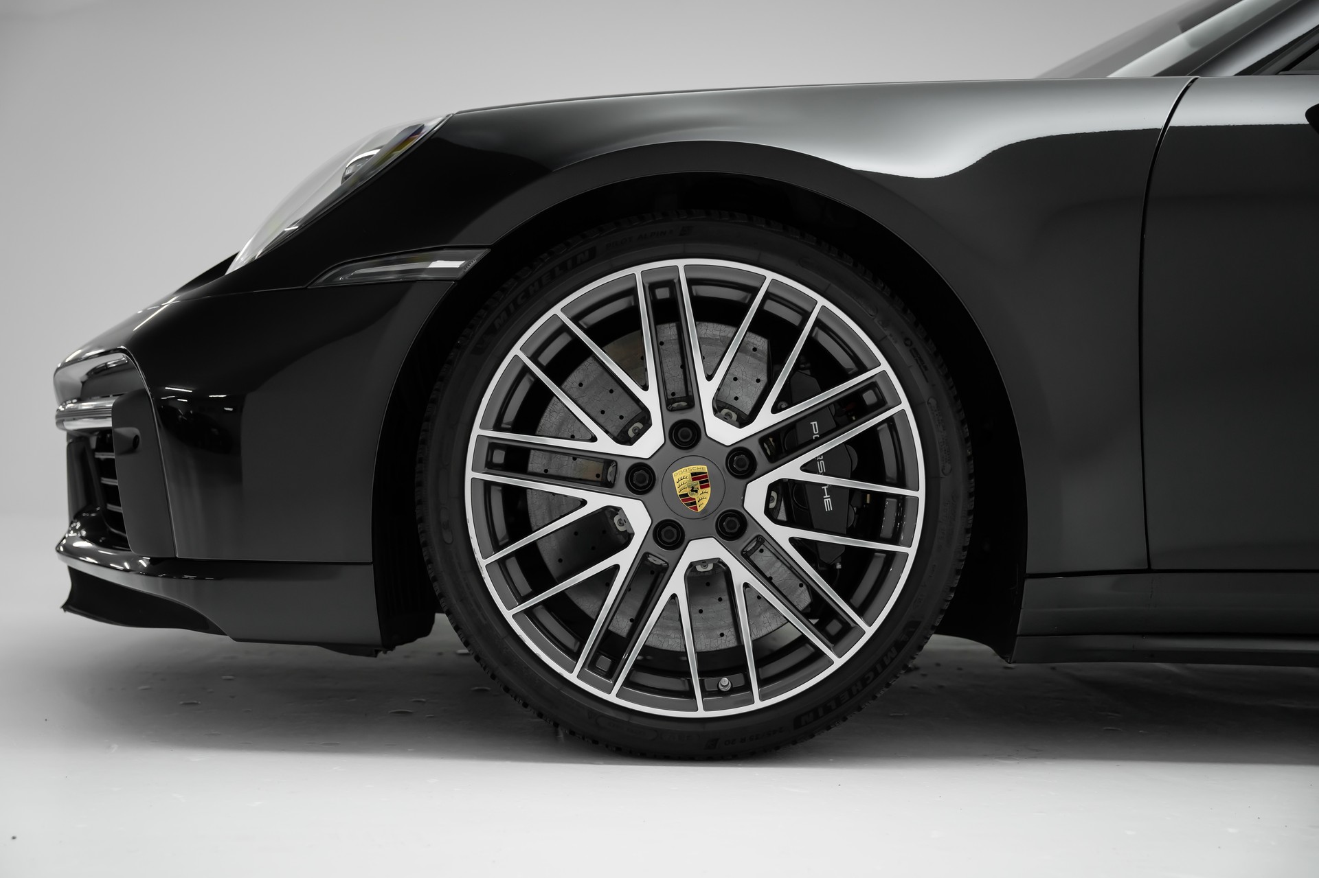 PORSCHE 911 Turbo S Cabriolet PDK-image-7