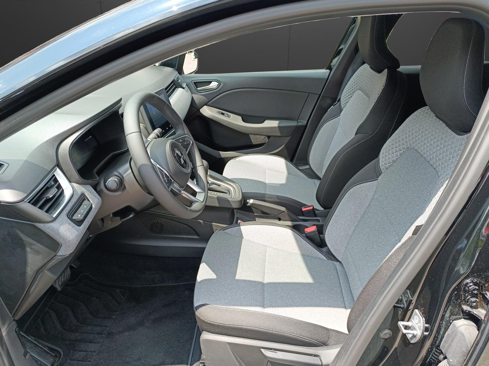 MITSUBISHI Colt 1.6 HEV Invite+-image-8