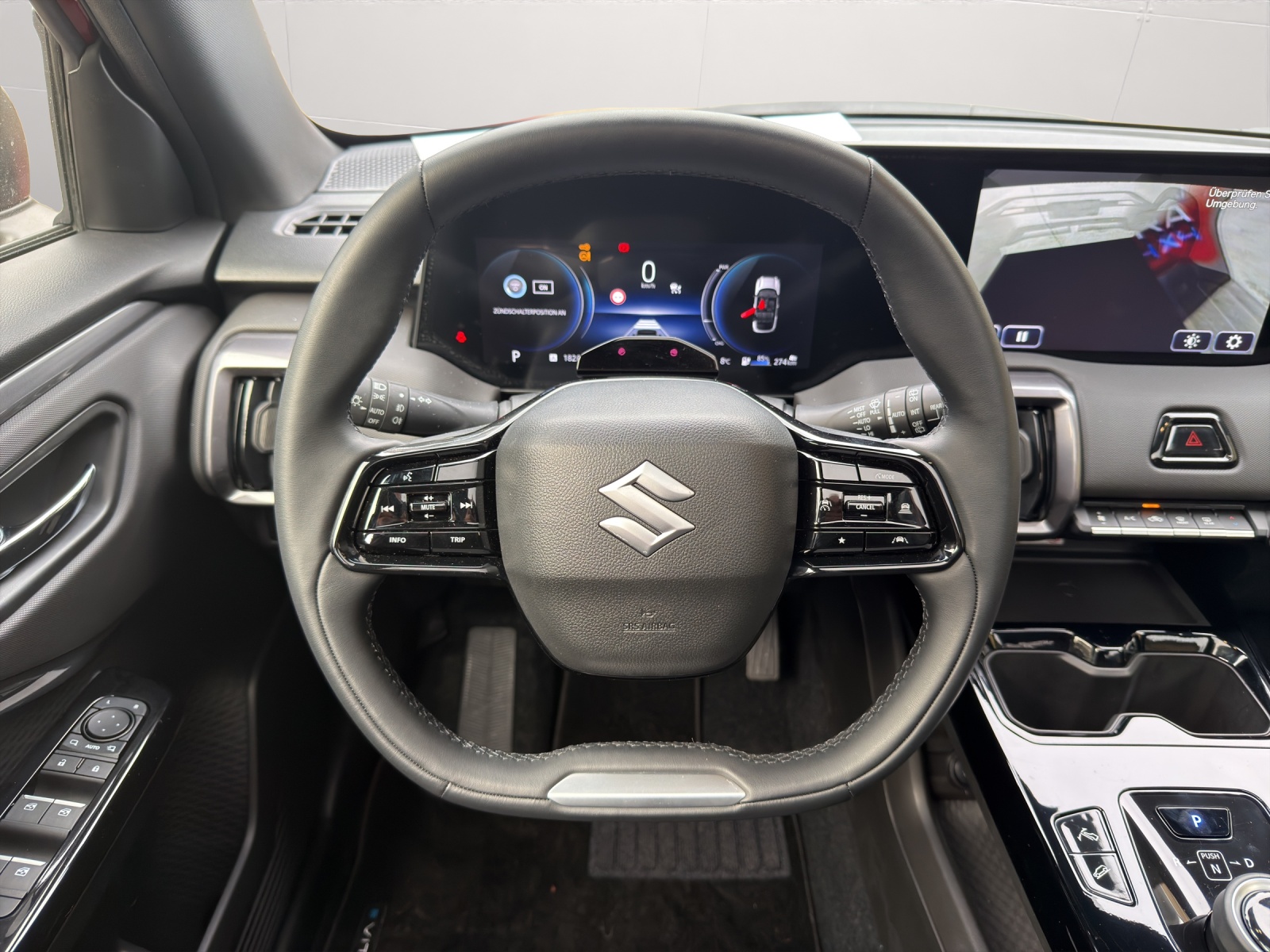 SUZUKI e Vitara Compact Top 4x4 61KWh-image-9