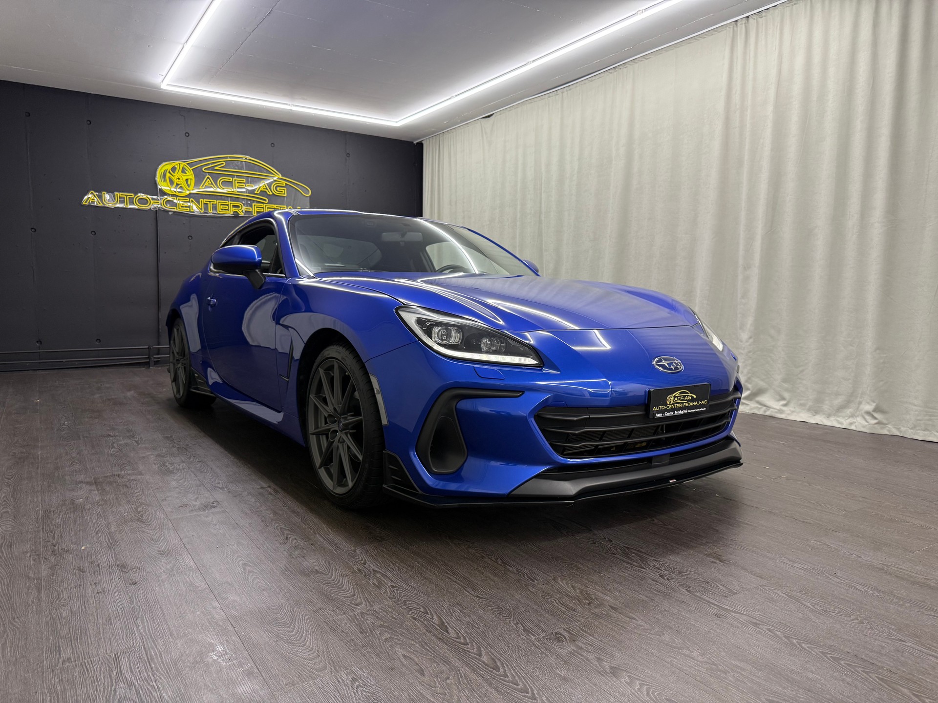 SUBARU BRZ 2.4 STI Line Plus Automat-showroom-element-2