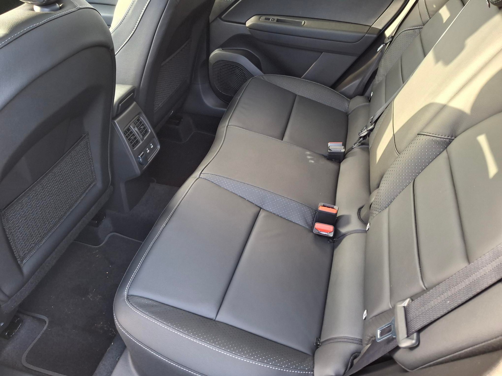 MITSUBISHI Grandis 1.8 HEV Instyle-image-7