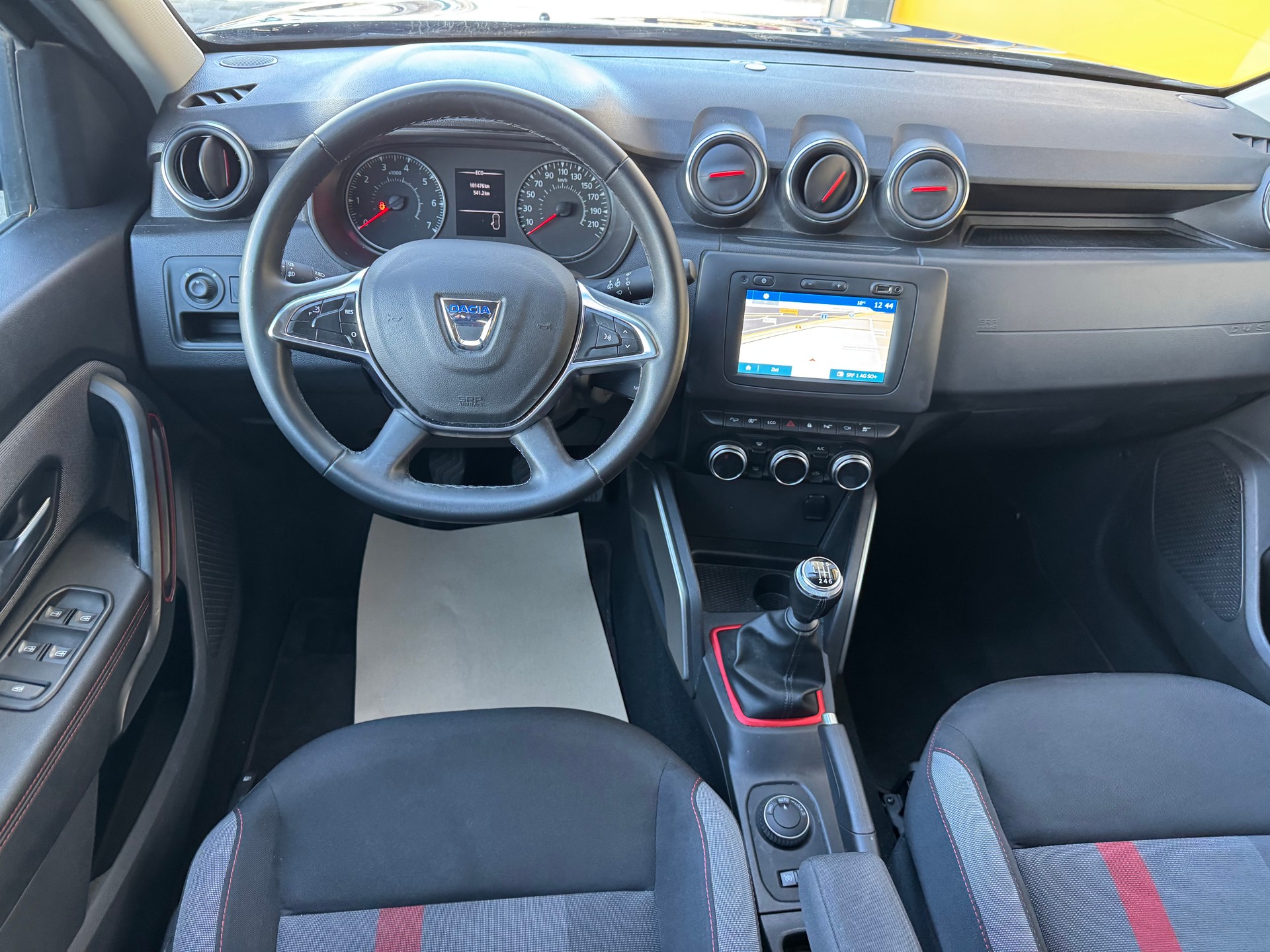 DACIA Duster dCi 115 Ultimate 4x4-image-14