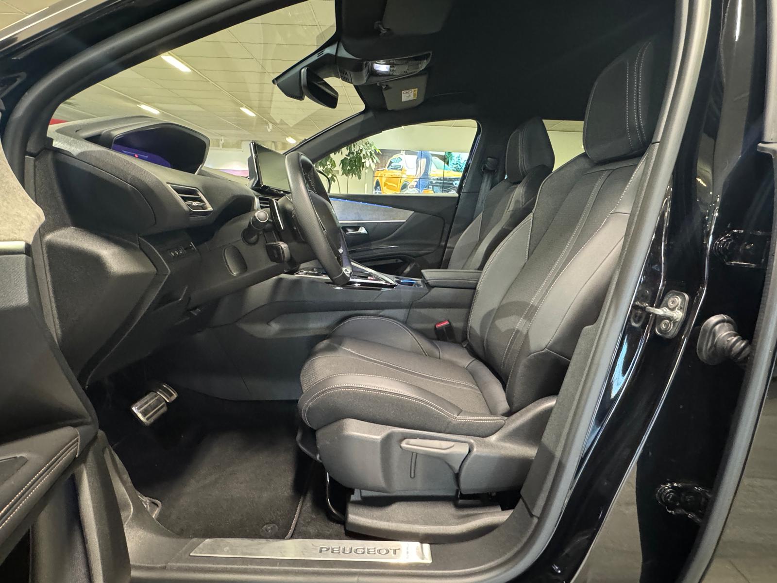 PEUGEOT 3008 1.2 PureTech GT-image-9