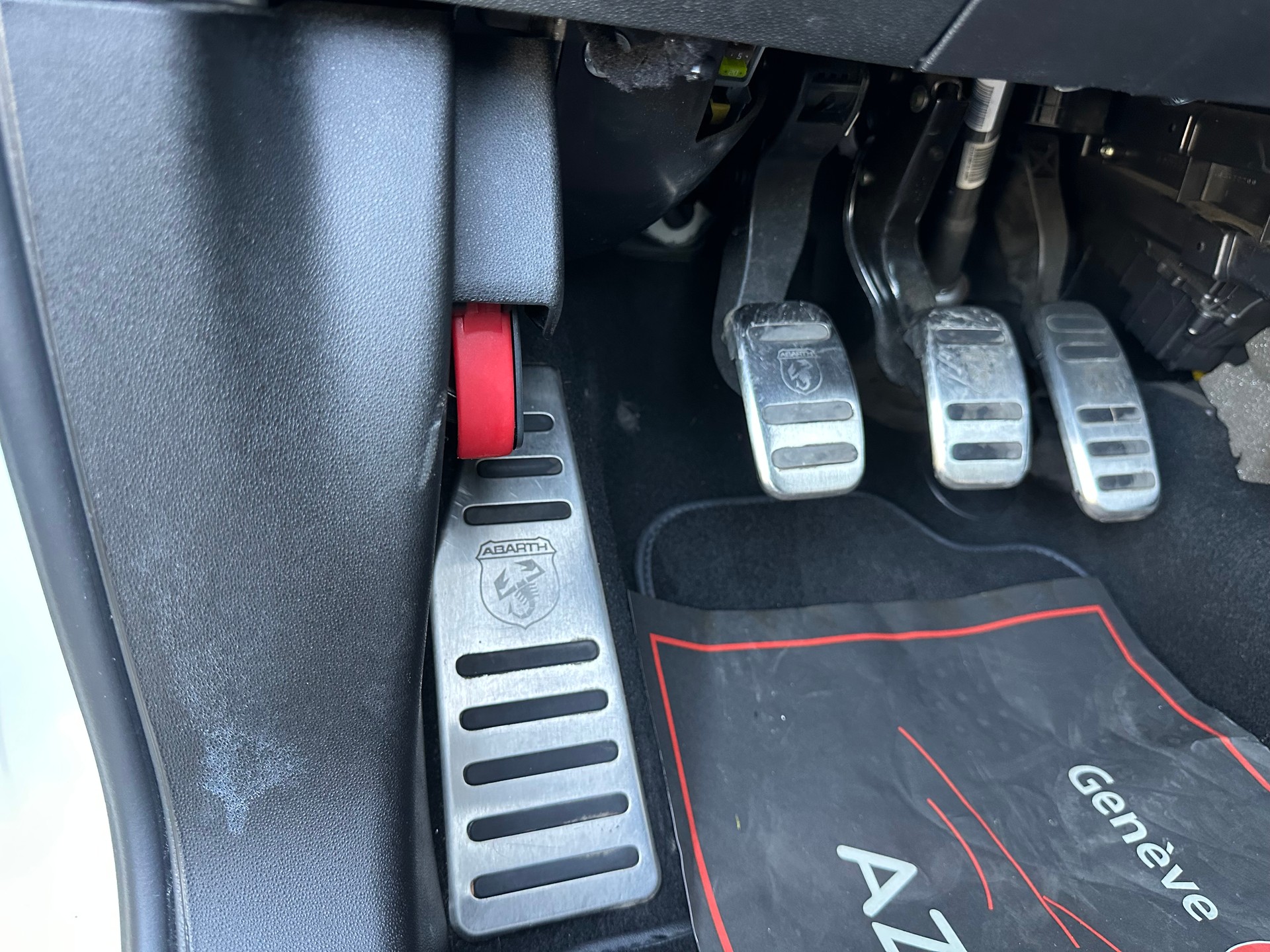 FIAT 595 1.4 16V Turbo Abarth Competizione-image-24