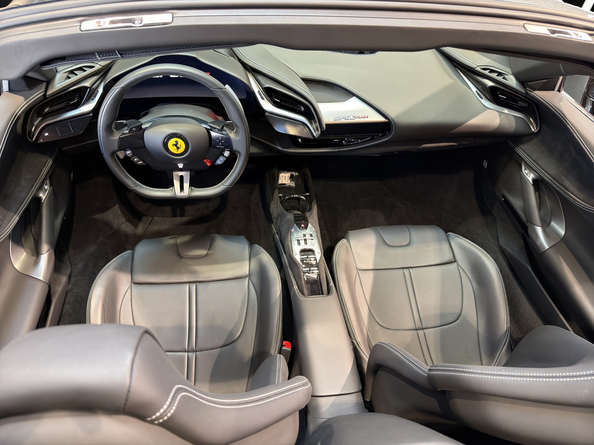 FERRARI SF90 Spider 4.0-image-12