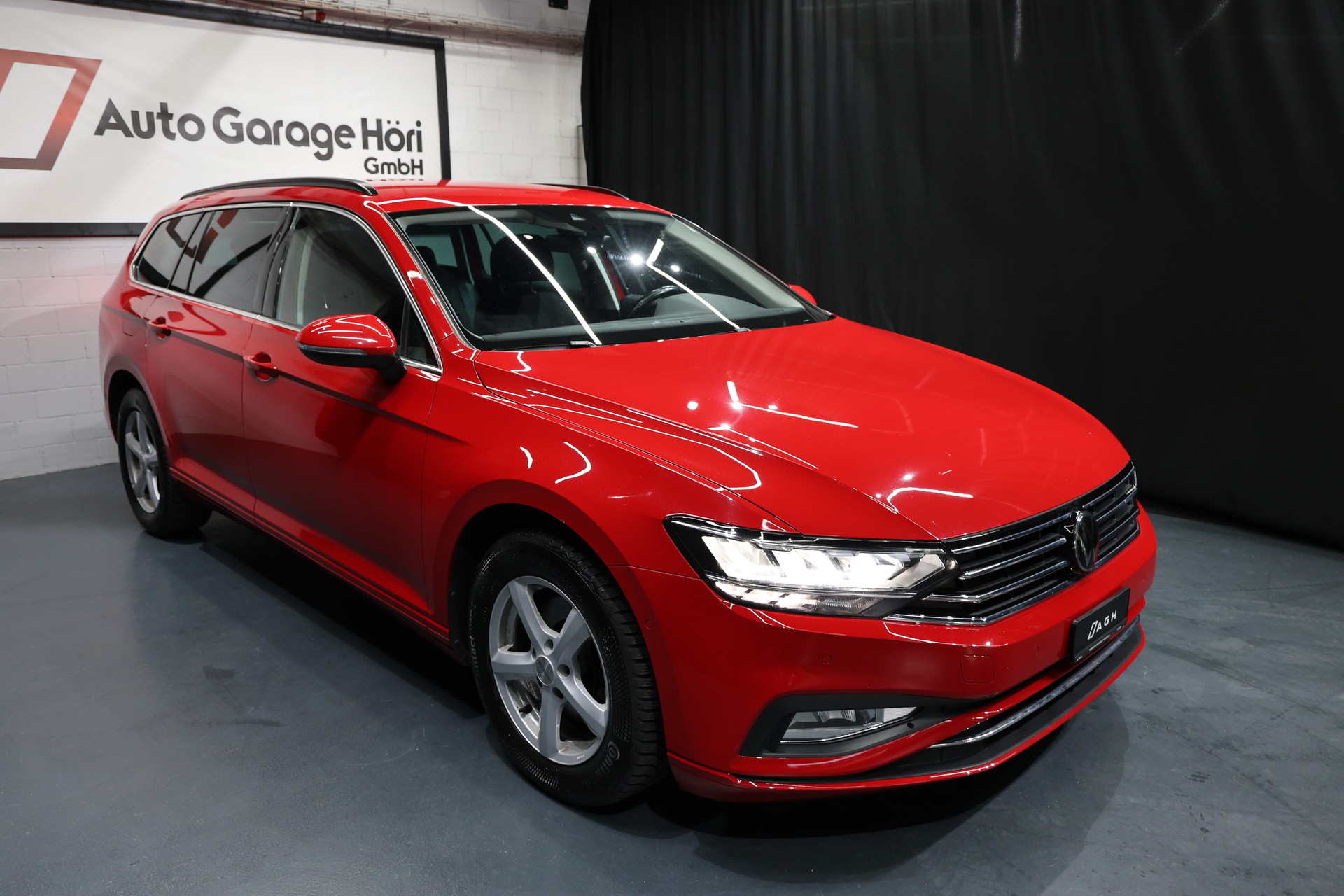 VW Passat 2.0 TDI BMT Business 4Motion DSG 200PS AHK-image-6