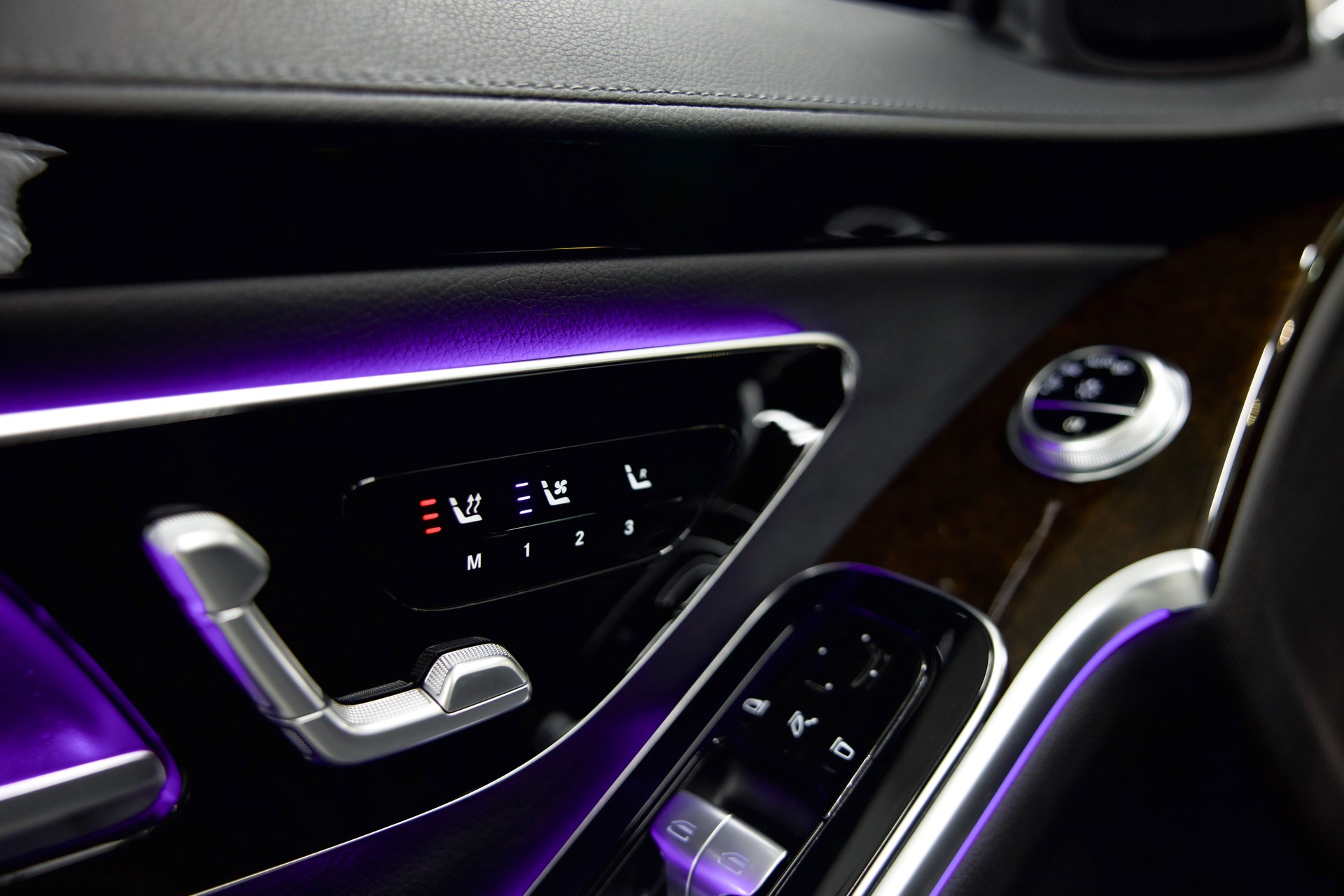 MERCEDES-BENZ S 350 d 4Matic AMG Line 9G-Tronic-image-24