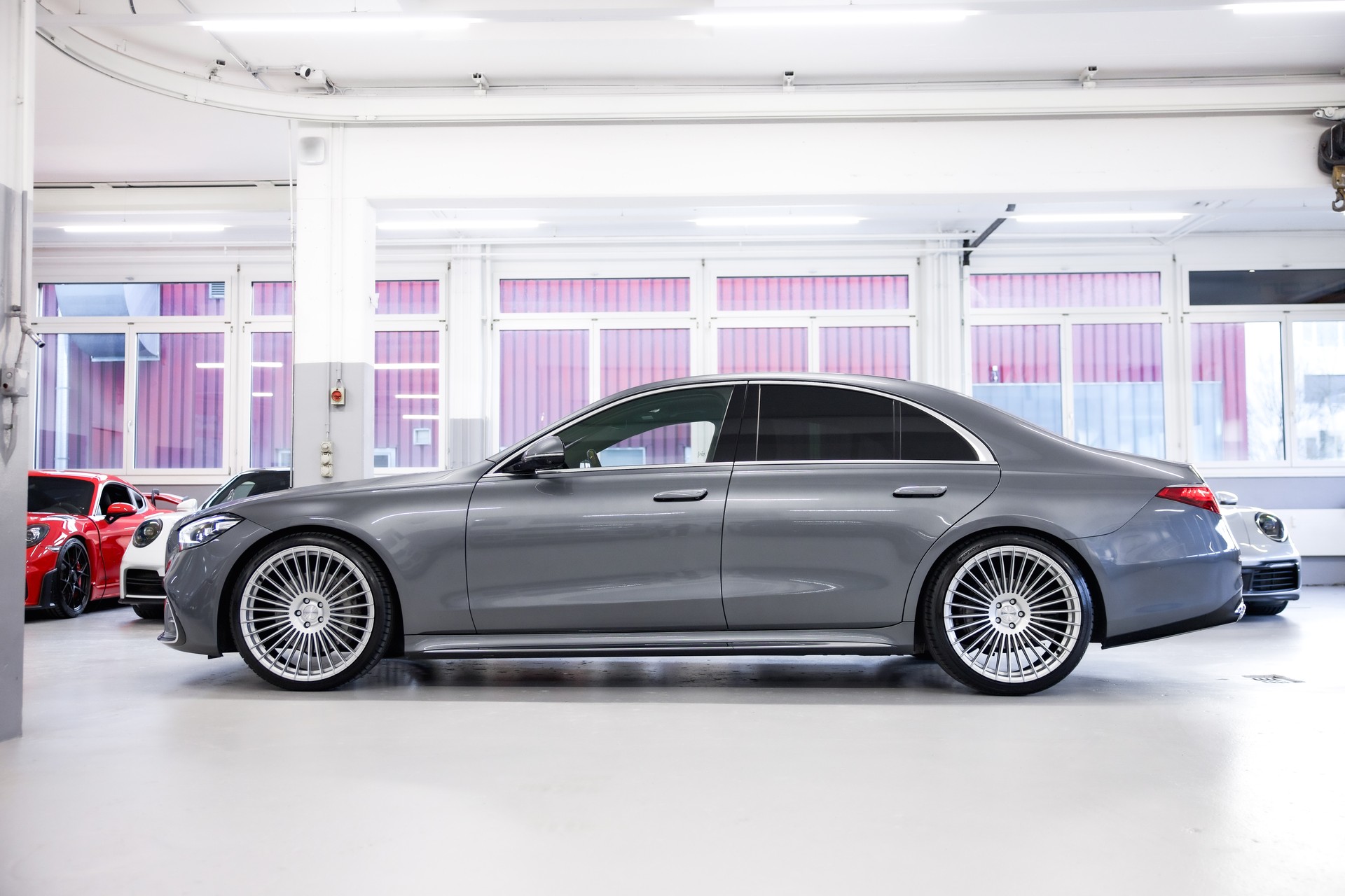 MERCEDES-BENZ S 350 d 4Matic AMG Line 9G-Tronic-image-4