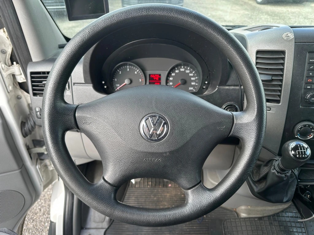 VW Crafter 35L 2.0 TDI CR-image-6