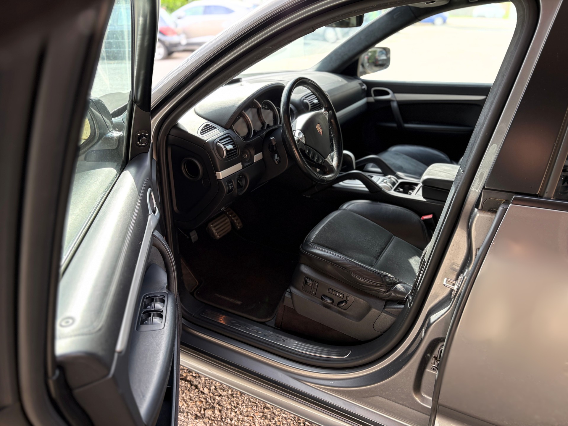 PORSCHE Cayenne GTS Tiptronic-image-7
