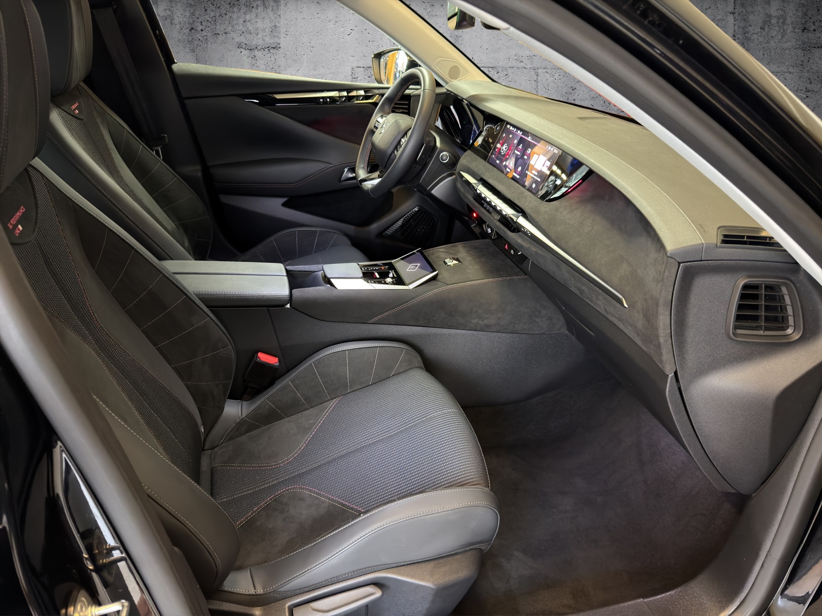 DS AUTOMOBILES DS 4 1.6 E-Tense Ligne Noire-image-20