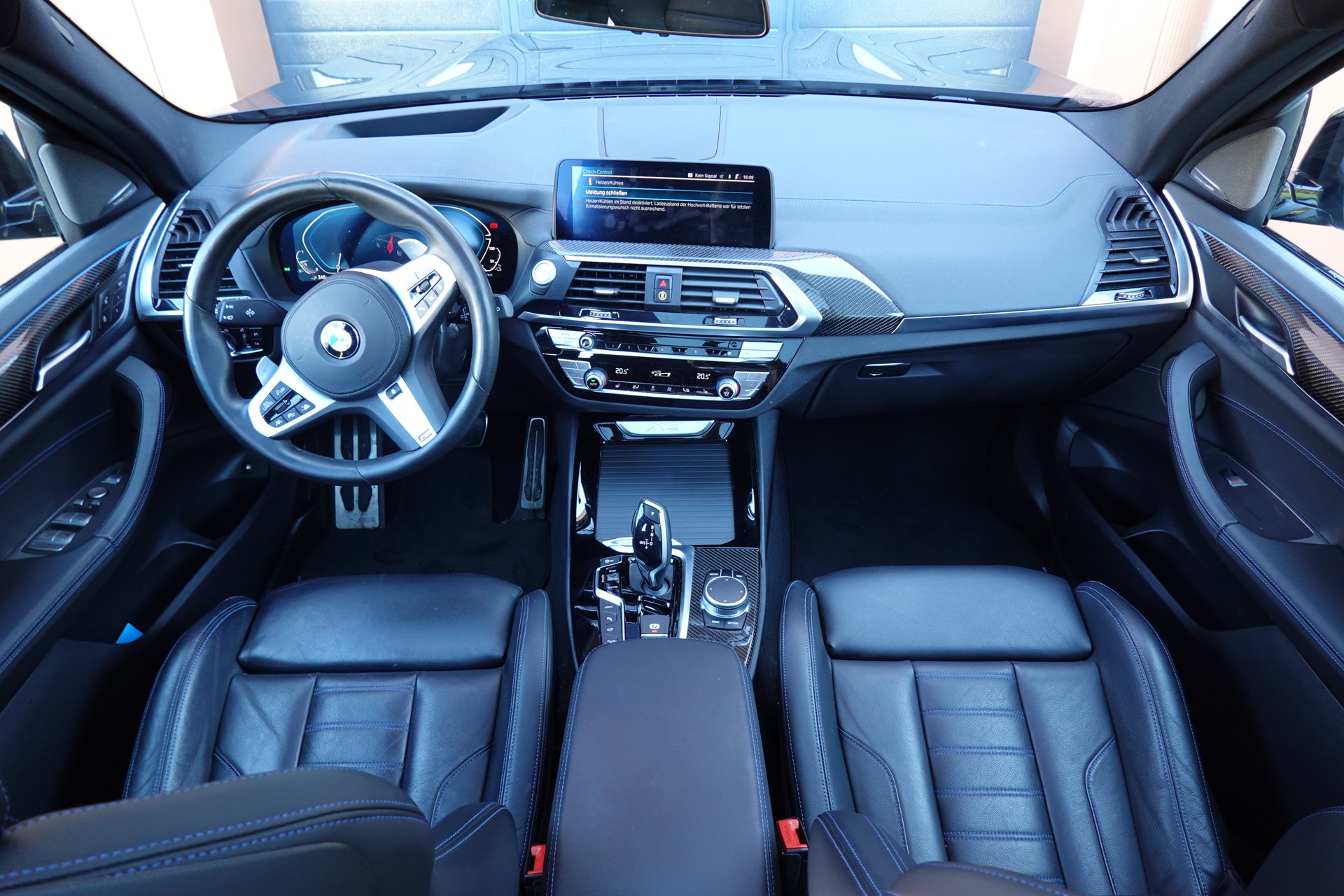 BMW X3 xDrive 30e M Sport - "CH Auto * Harman Kardon * Caméra + Capteurs * Roues 20'* Sieges M * Toit Ouvrant"-image-25