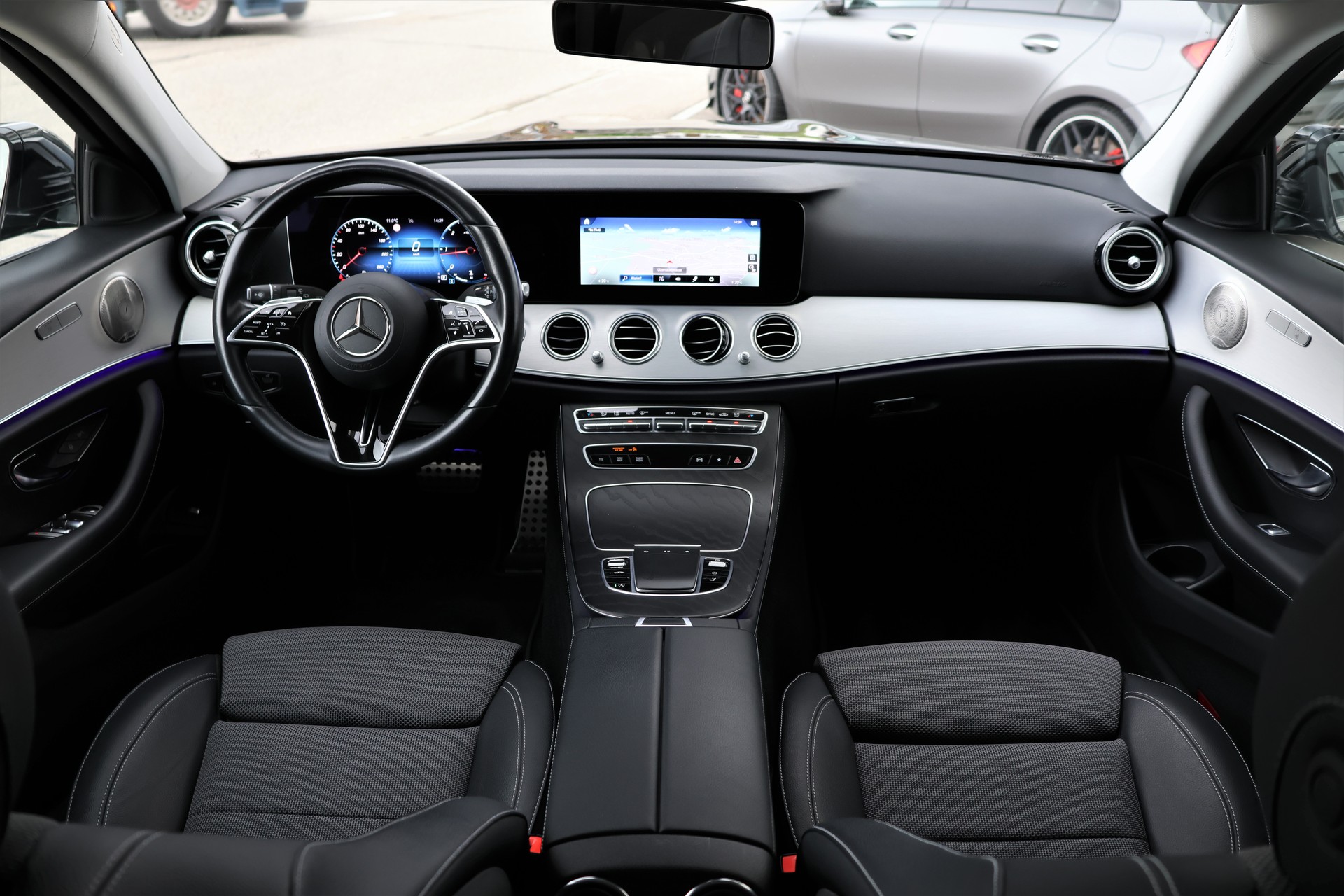 MERCEDES-BENZ E 220 d All-Terrain 4Matic Avantgarde 9G-Tronic (CH)-image-15