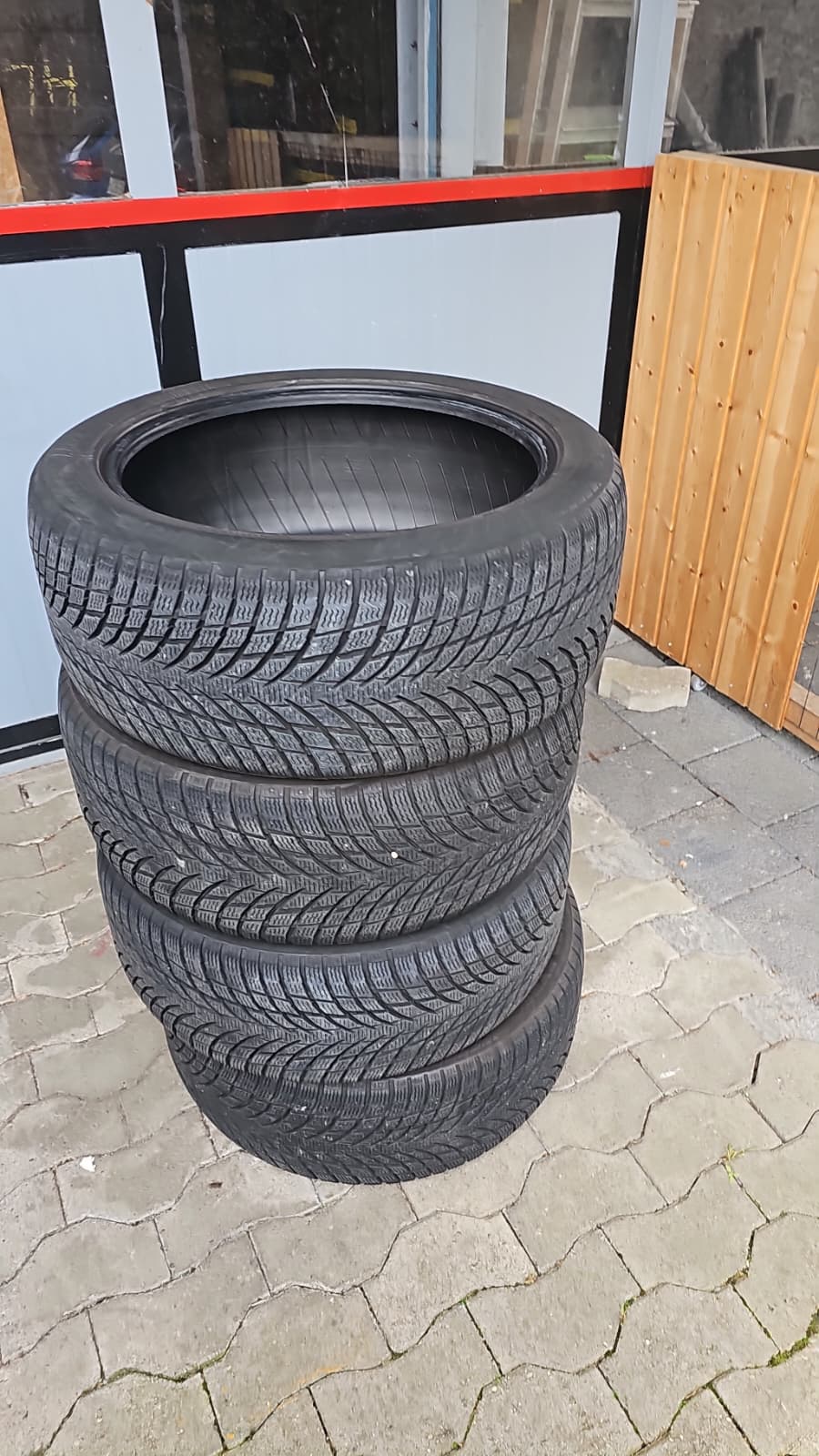 MERCEDES-BENZ E 220 d All-Terrain 4Matic Avantgarde 9G-Tronic (CH)-image-24