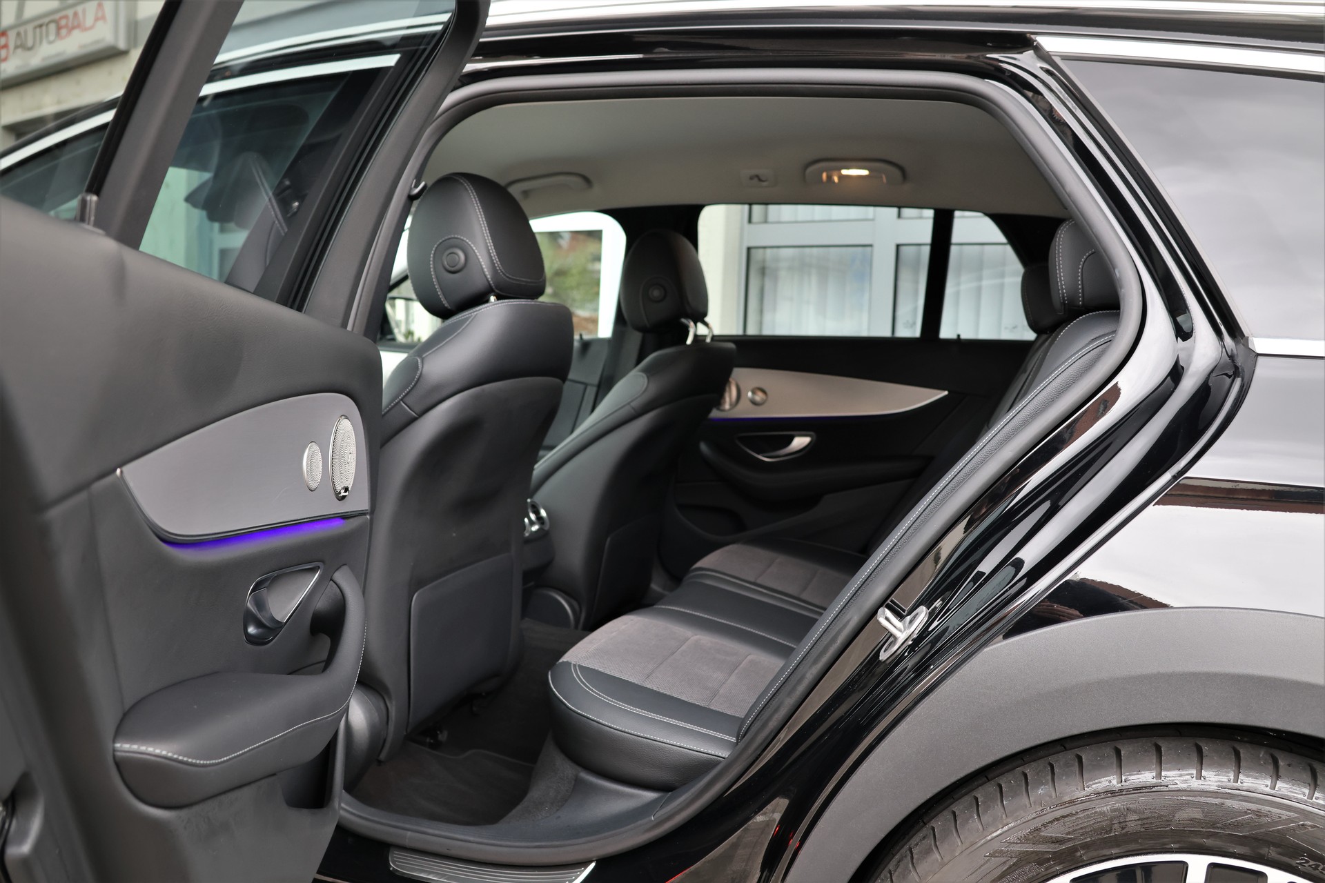 MERCEDES-BENZ E 220 d All-Terrain 4Matic Avantgarde 9G-Tronic (CH)-image-12