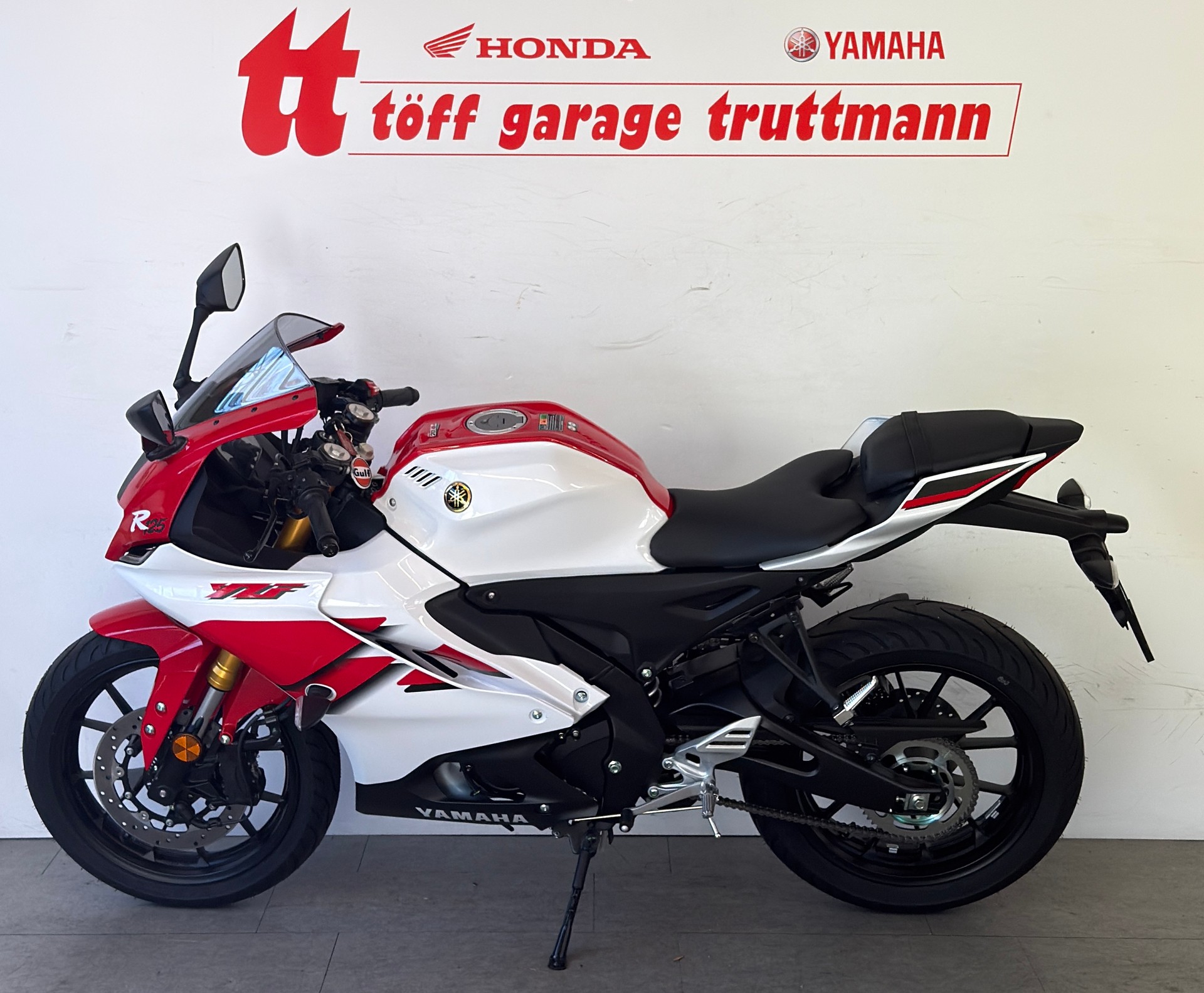 YAMAHA YZF-R 125 ABS-image-1