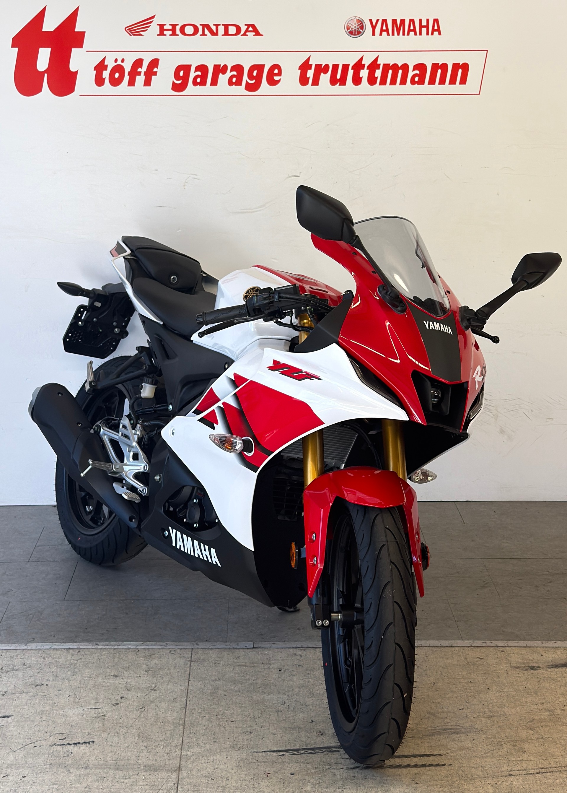 YAMAHA YZF-R 125 ABS-image-2
