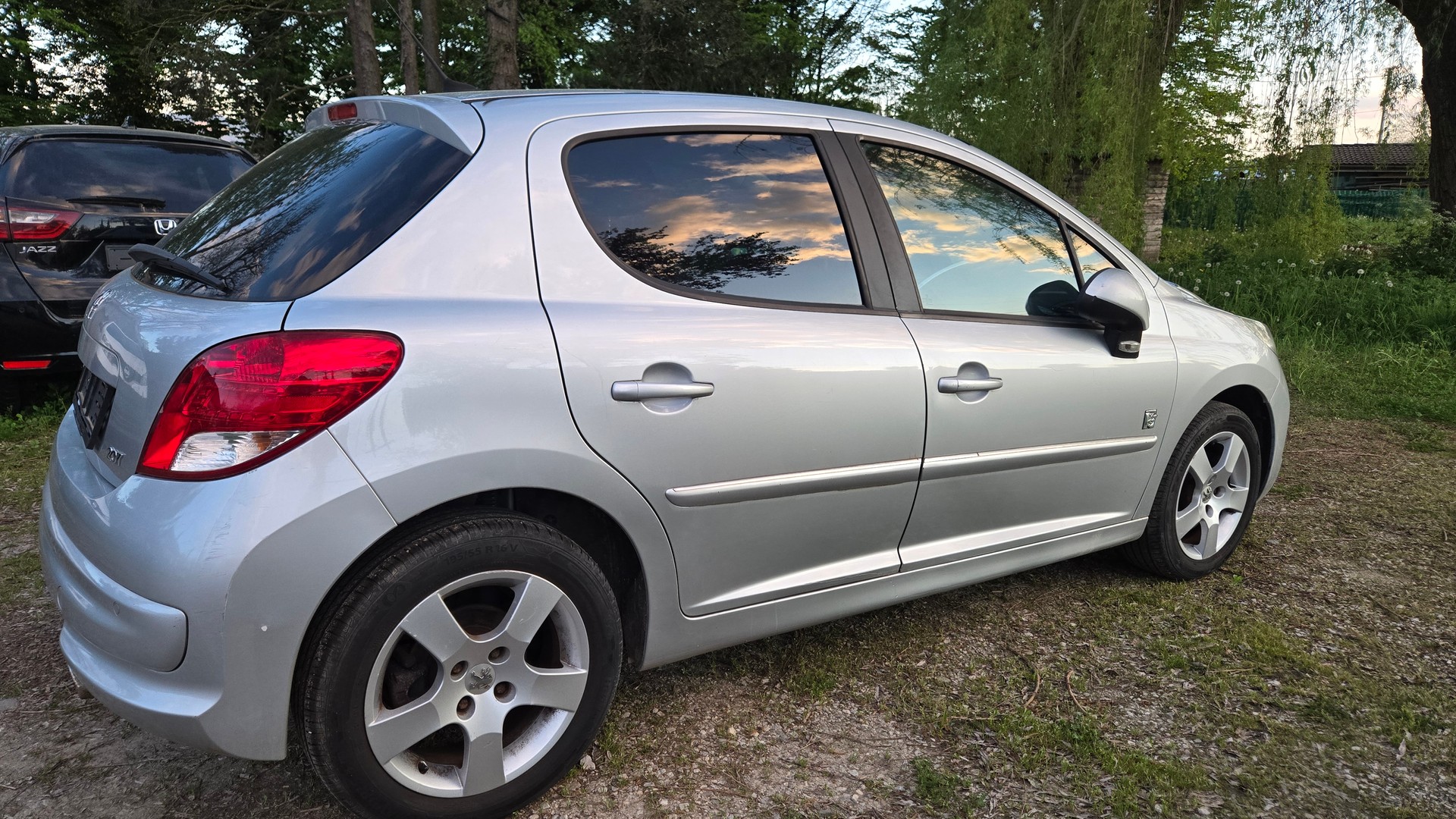 PEUGEOT 207 1.6 16V Sport Automatic-image-7