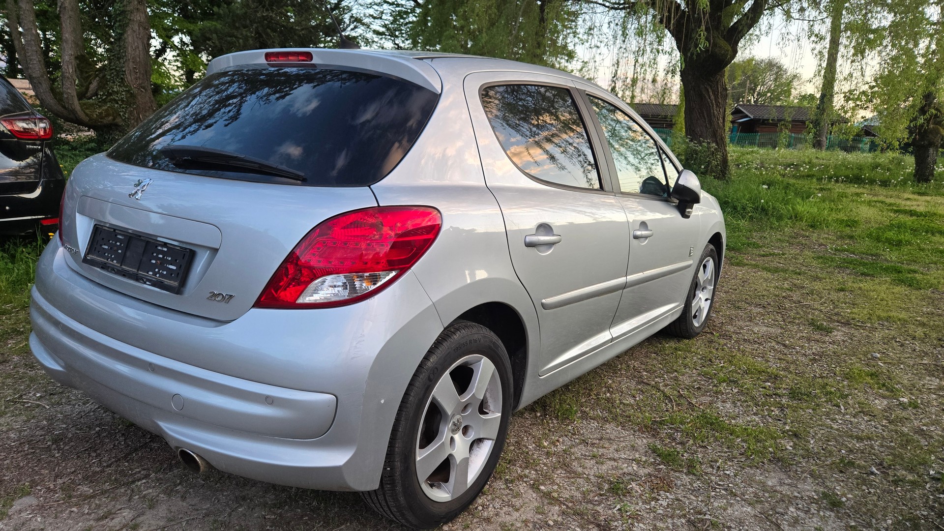 PEUGEOT 207 1.6 16V Sport Automatic-image-10