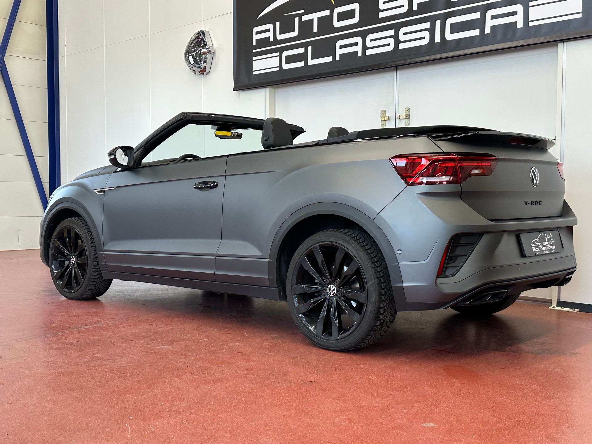 VW T-Roc Cabriolet 1.5 TSI EVO R-Line DSG Edition Grey-image-12
