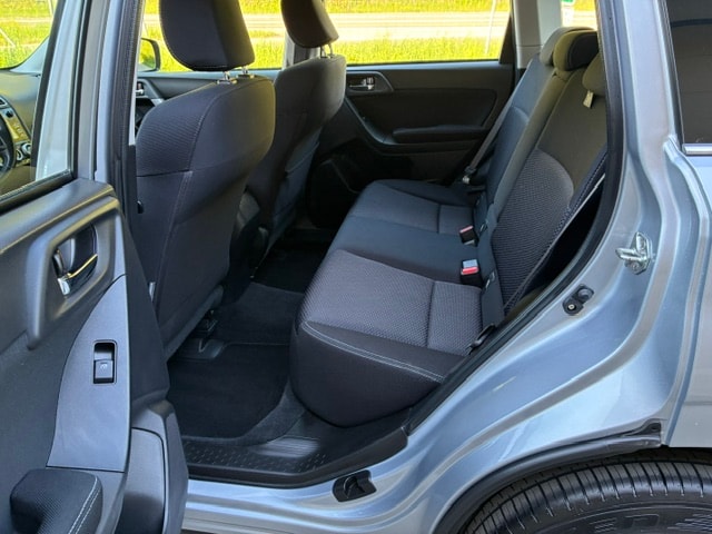 SUBARU Forester 2.0i Advantage Lineartronic-image-7