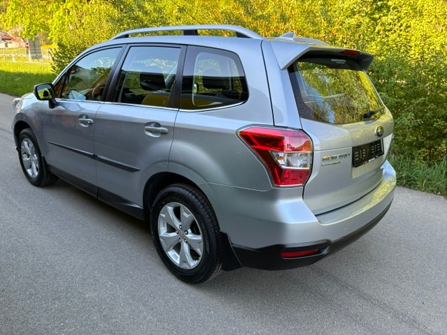 SUBARU Forester 2.0i Advantage Lineartronic-image-3