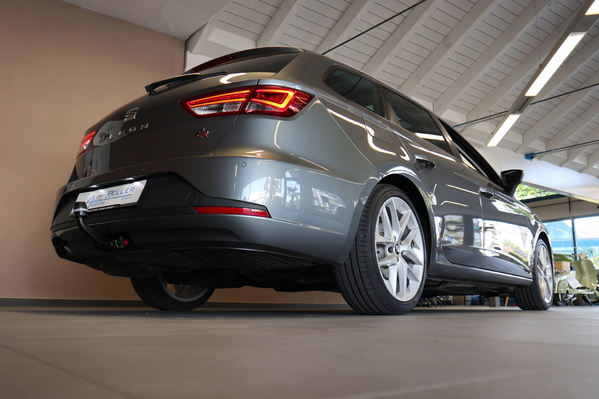 SEAT Leon ST 1.8 TSI FR DSG-image-5