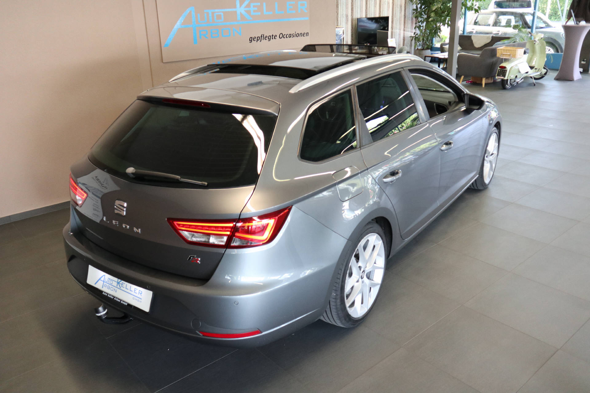 SEAT Leon ST 1.8 TSI FR DSG-image-6