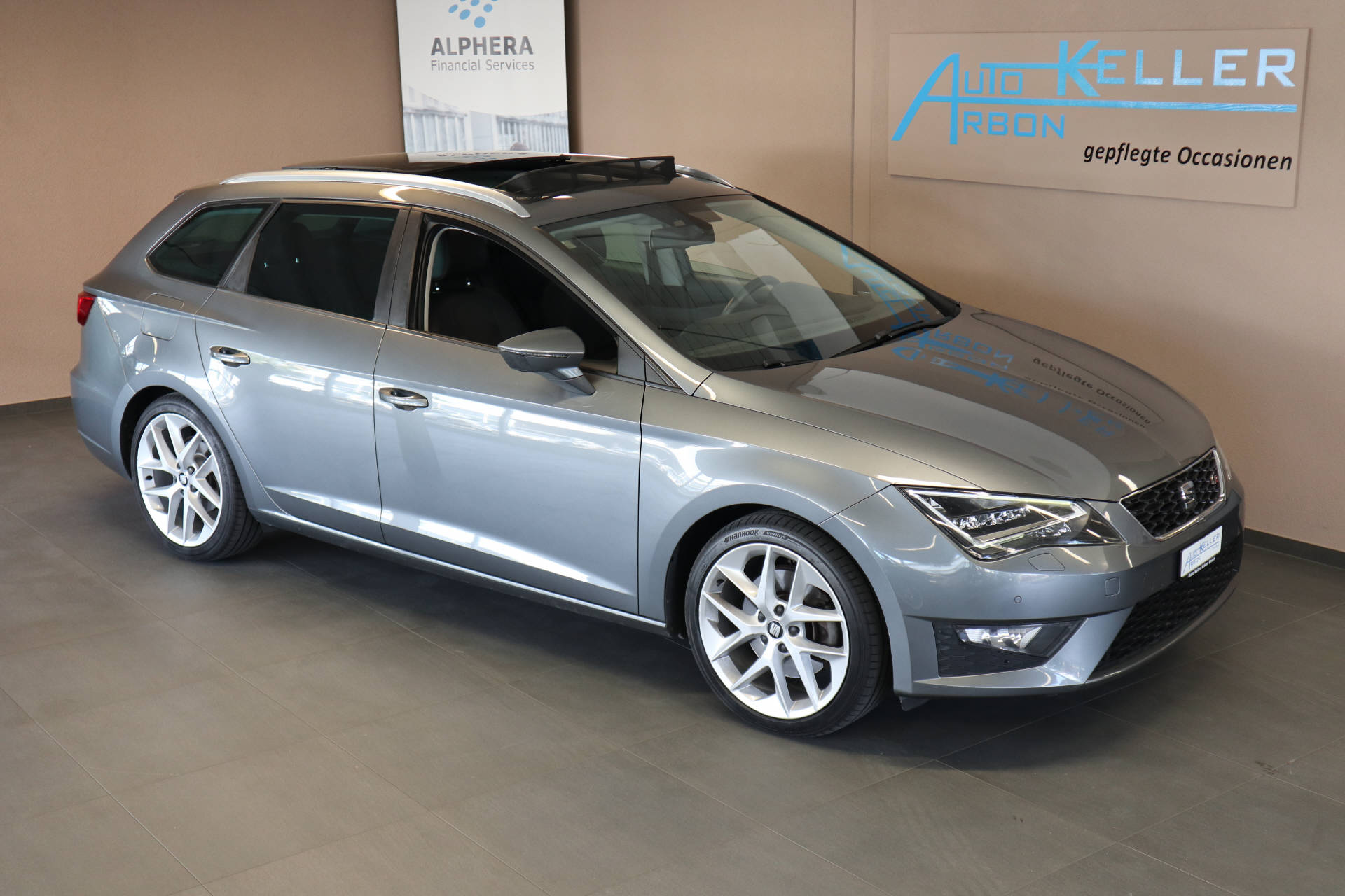 SEAT Leon ST 1.8 TSI FR DSG-image-1