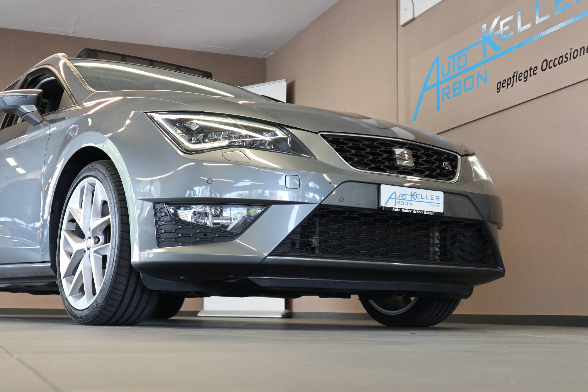SEAT Leon ST 1.8 TSI FR DSG-image-4