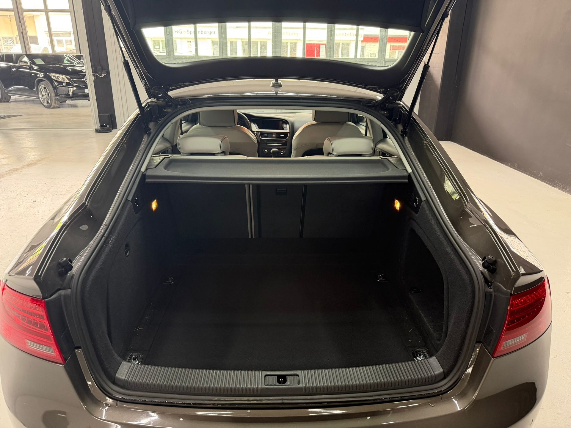 AUDI A5 Sportback 2.0 TDI quattro S-tronic-image-12