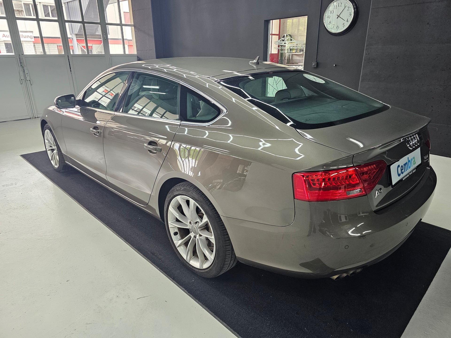 AUDI A5 Sportback 2.0 TDI quattro S-tronic-image-13