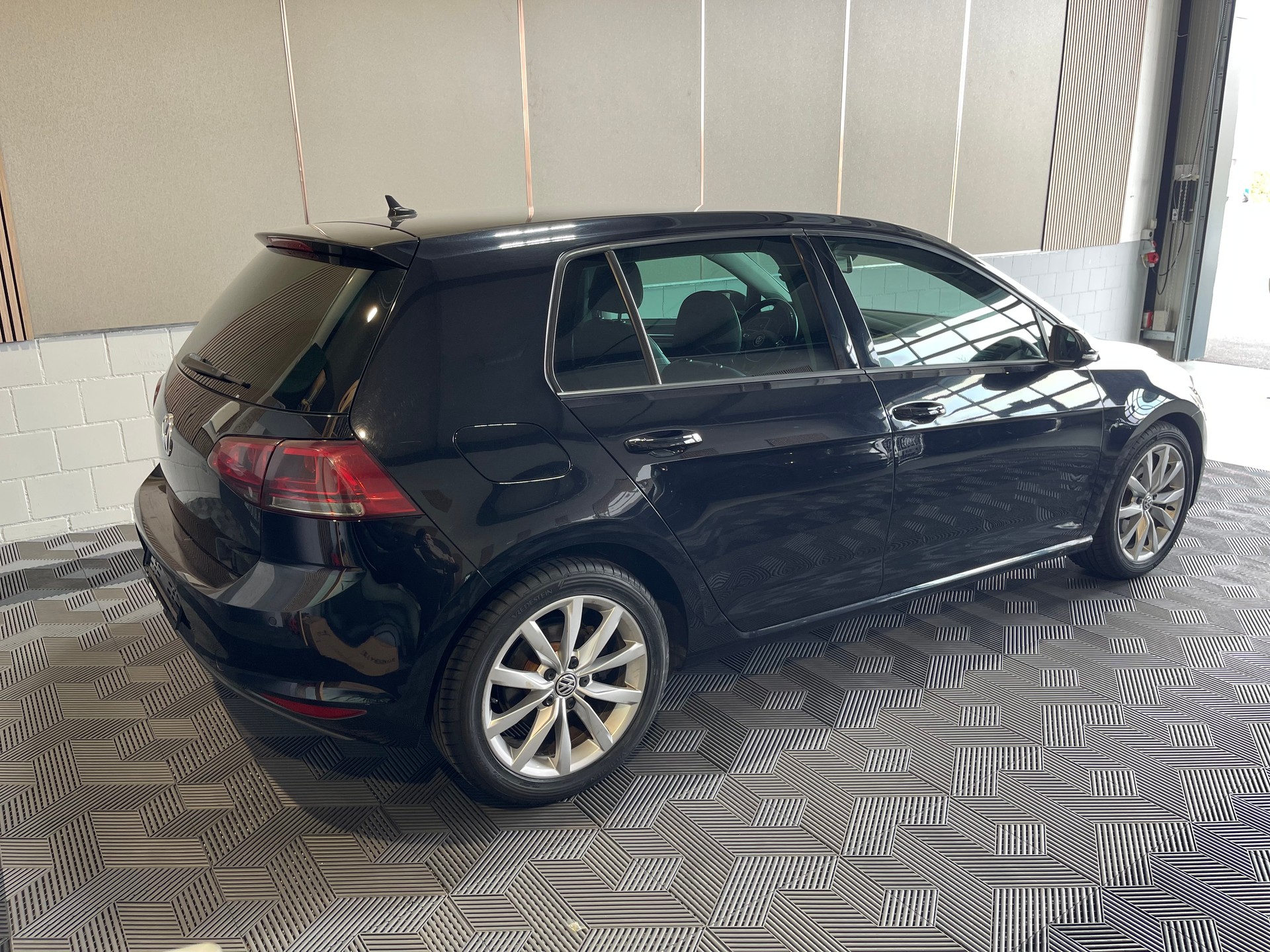 VW Golf 1.4 TSI Highline-image-4