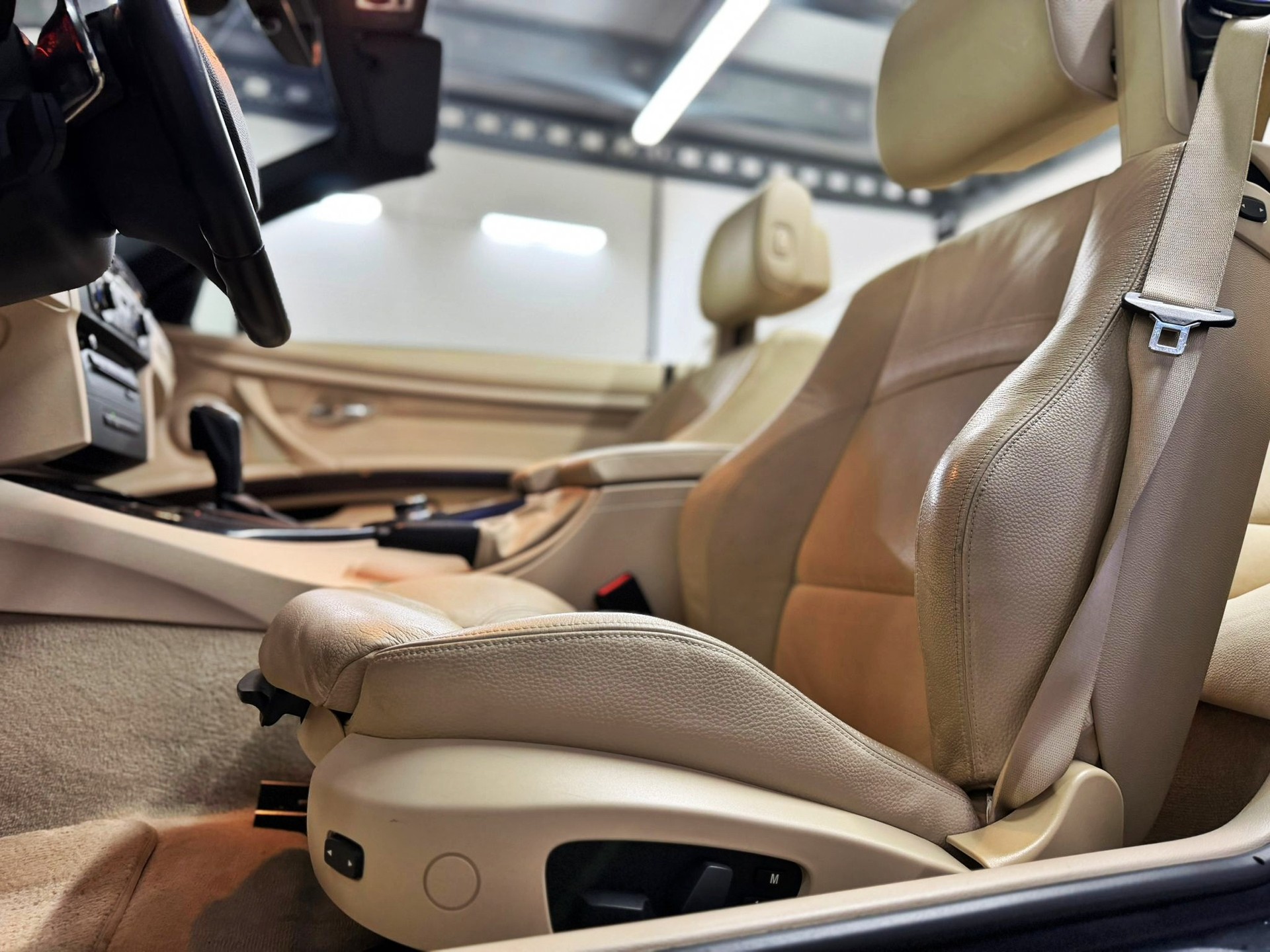 BMW 325i Cabriolet Steptronic-image-14