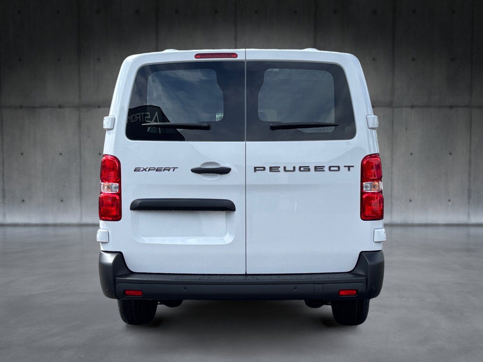 PEUGEOT Expert 2.2 BlueHDi 150 S&S Long EAT8-image-4