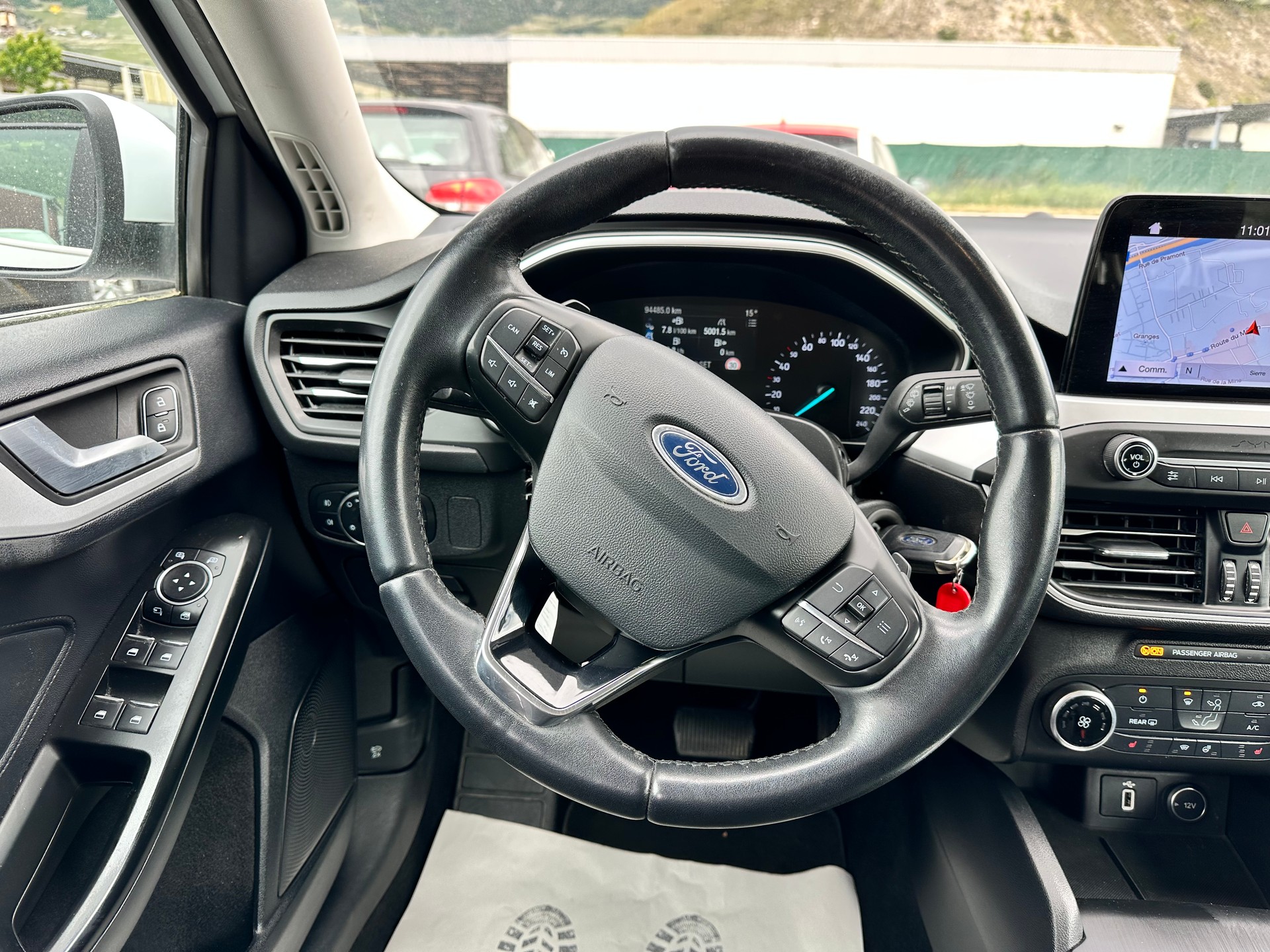 FORD Focus 1.5 SCTi Business Automatic-image-11