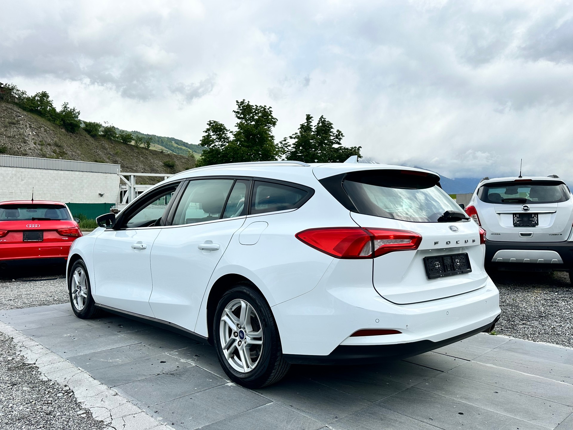 FORD Focus 1.5 SCTi Business Automatic-image-3