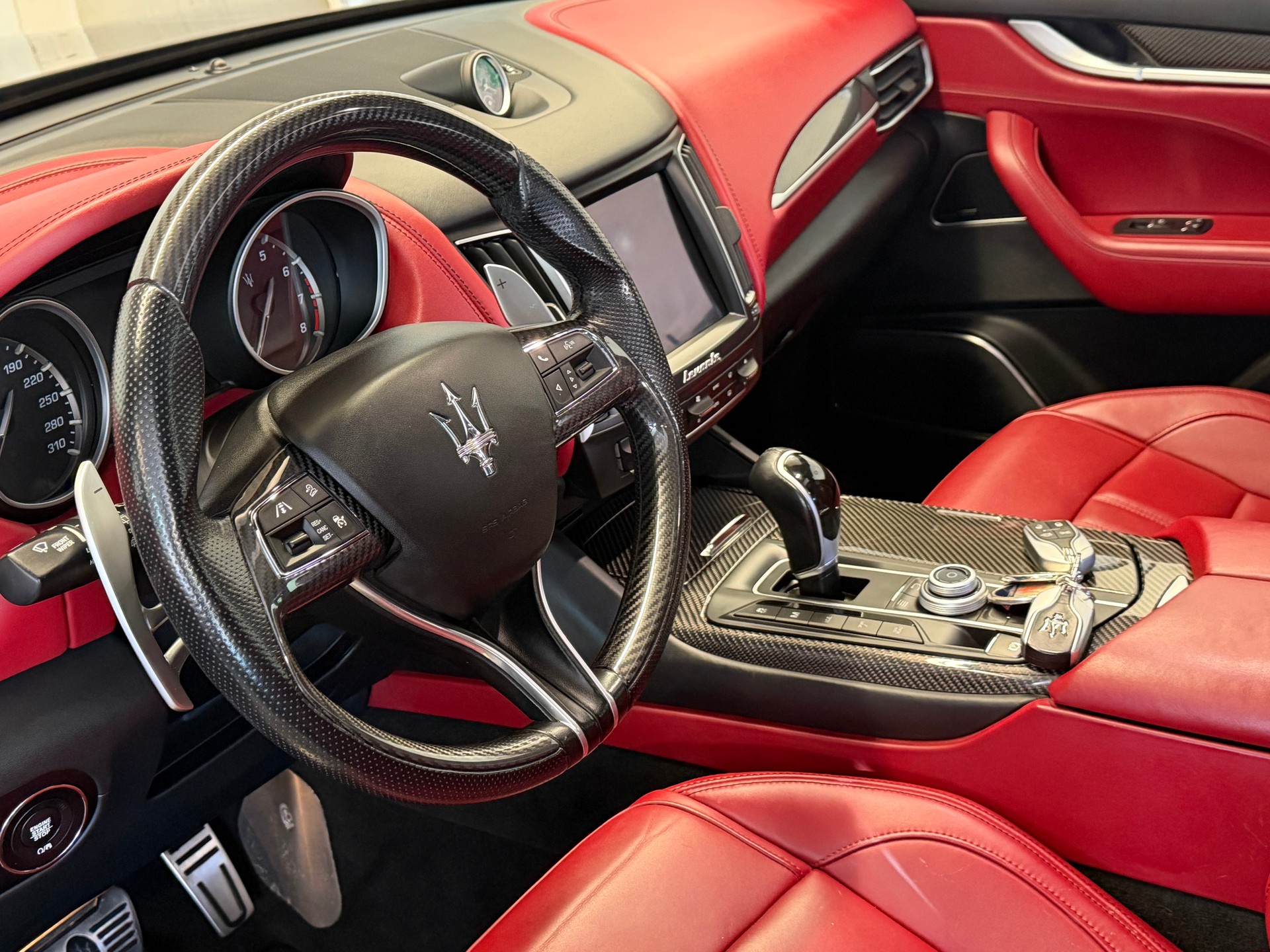 MASERATI Levante S 3.0 V6 GranSport Automatica-image-10